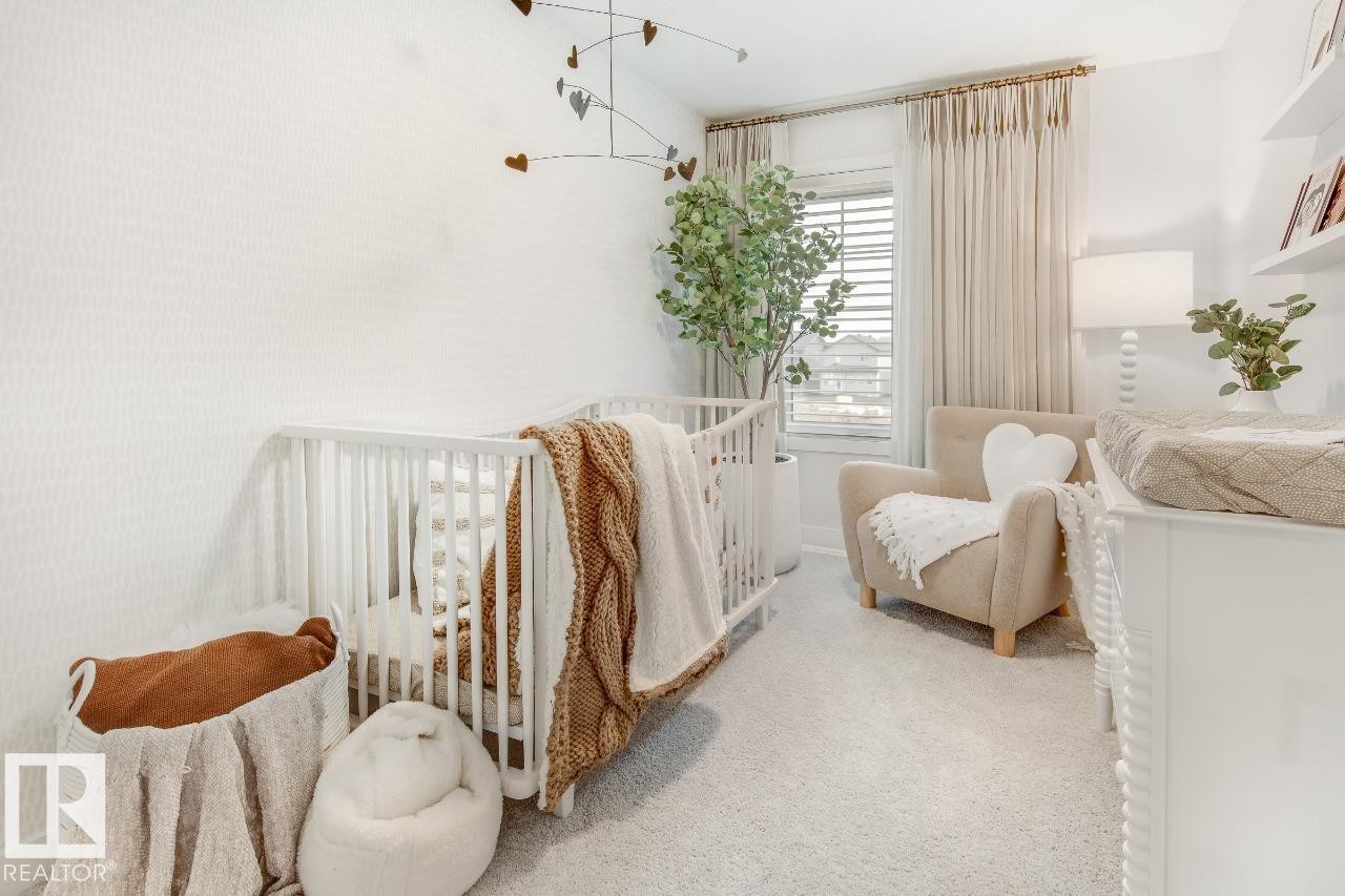 11977 35 Avenue, Edmonton, AB - Indoor Photo Showing Bedroom