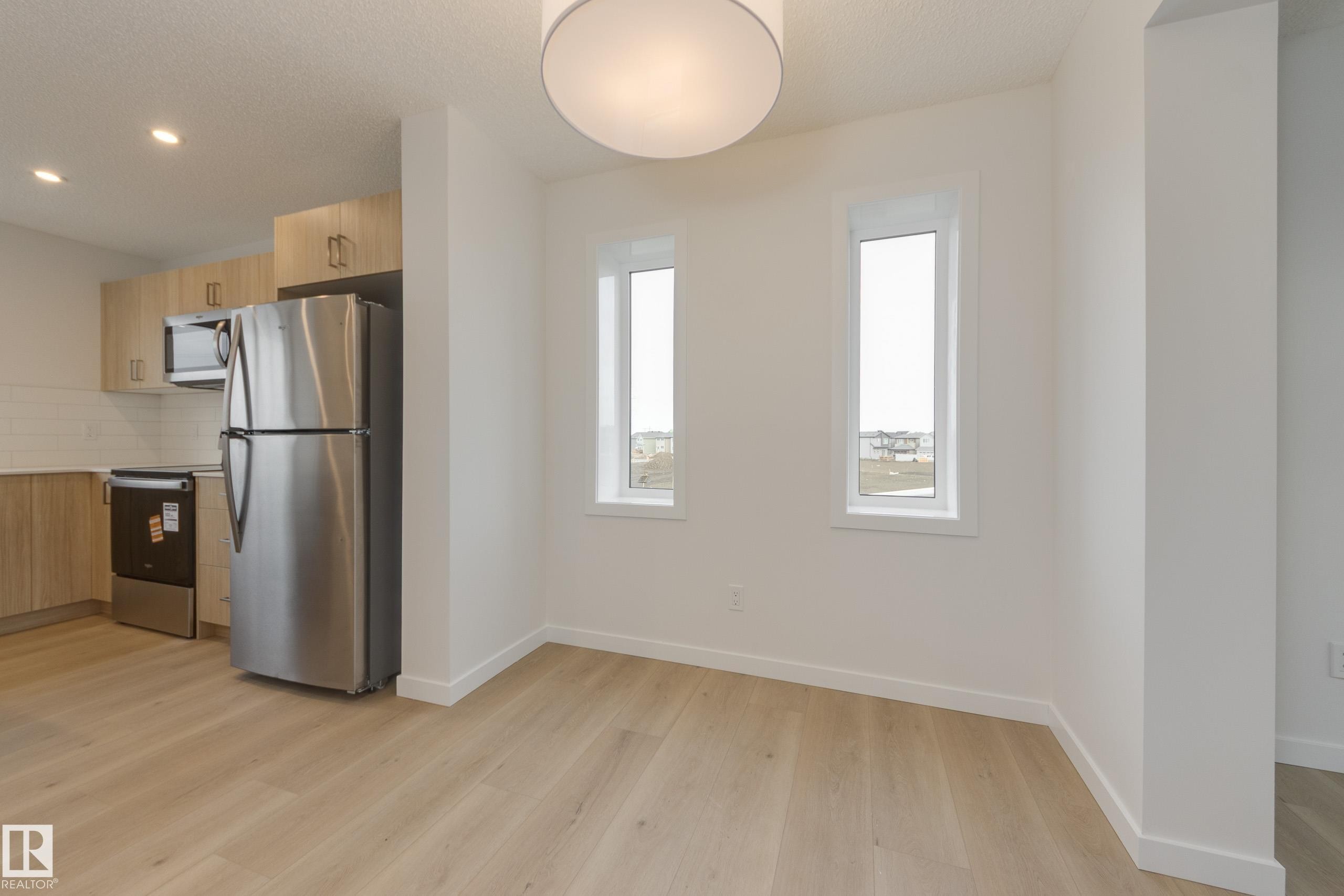 17232 4 Street, Edmonton, AB - Indoor