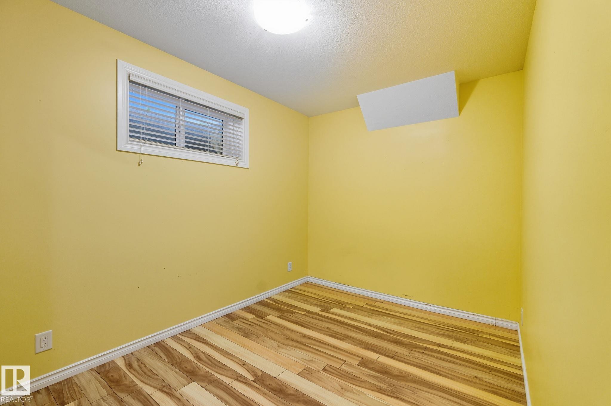 6026 164A Avenue, Edmonton, AB - Indoor Photo Showing Other Room