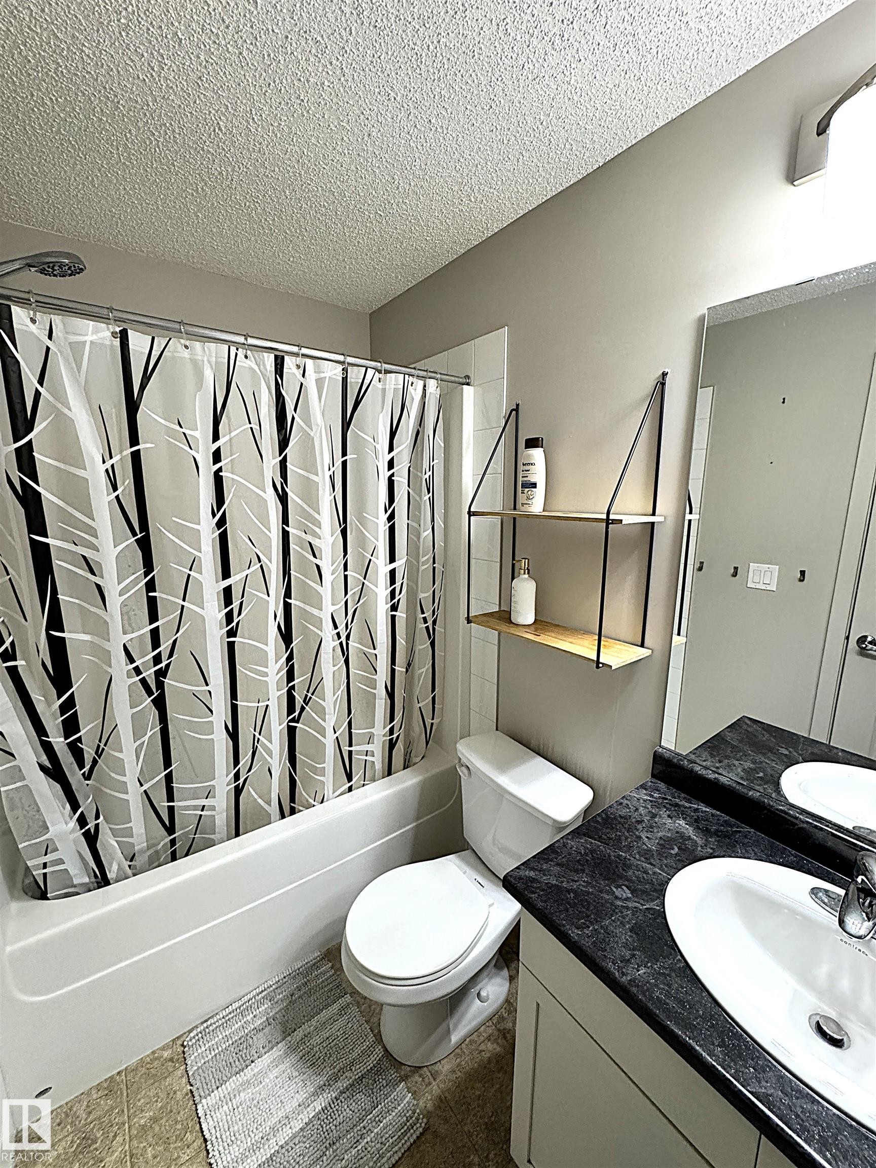 117 5521 7 Avenue, Edmonton, AB - Indoor Photo Showing Bathroom