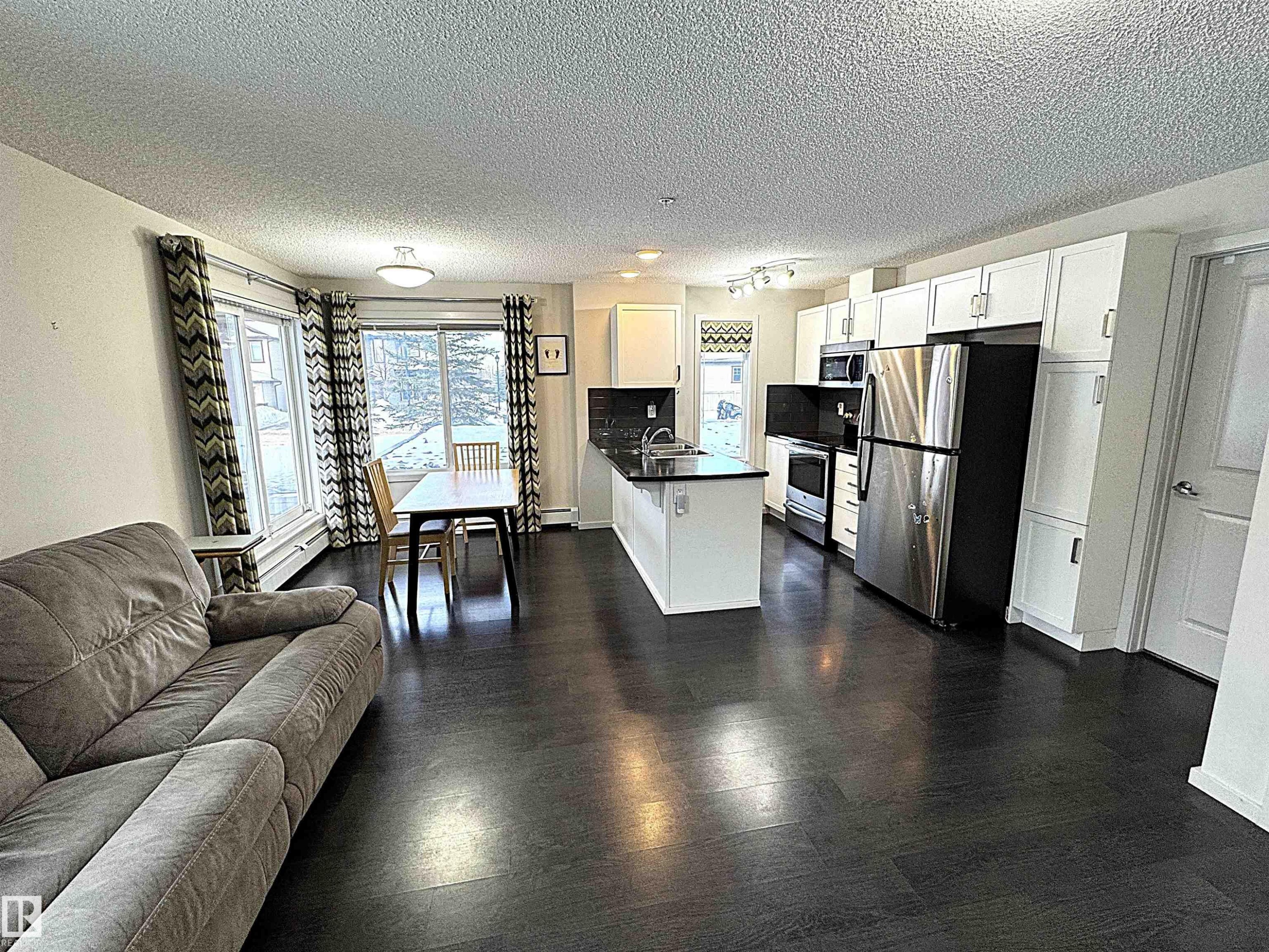 117 5521 7 Avenue, Edmonton, AB - Indoor