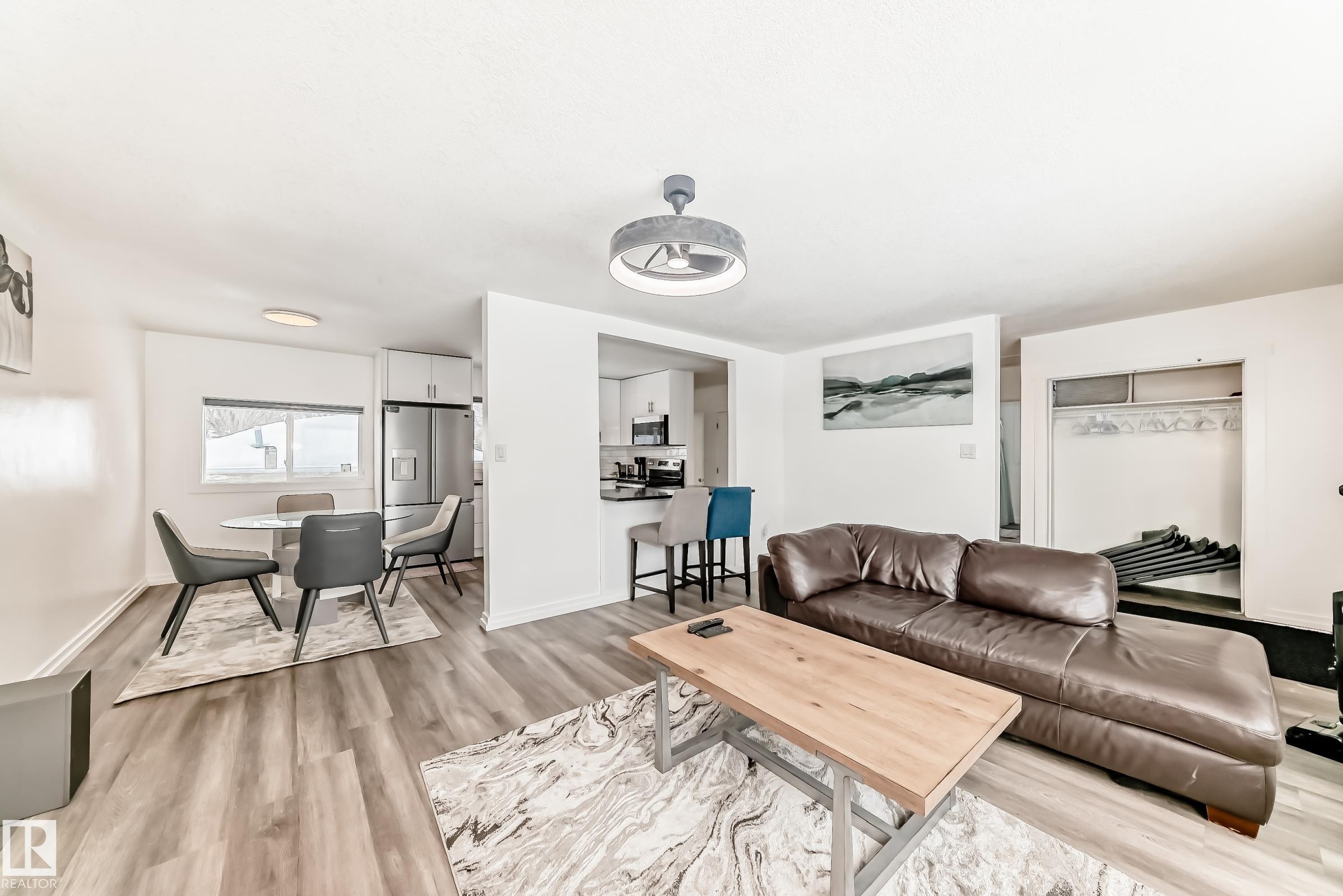 Edmonton, AB - Indoor Photo Showing Living Room
