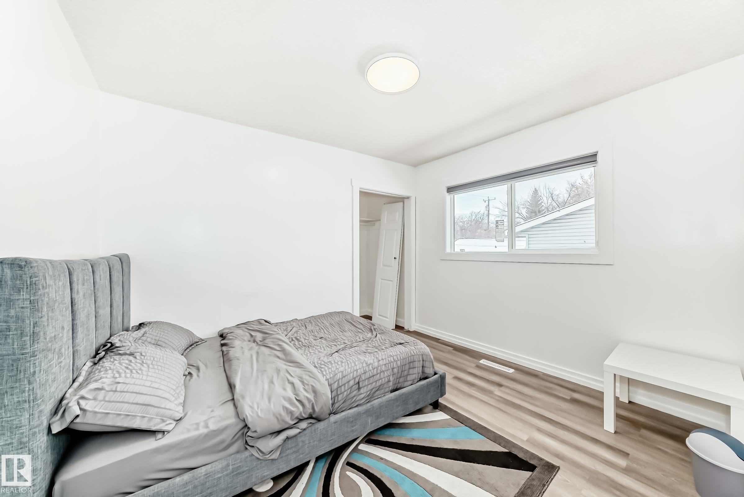 Edmonton, AB - Indoor Photo Showing Bedroom