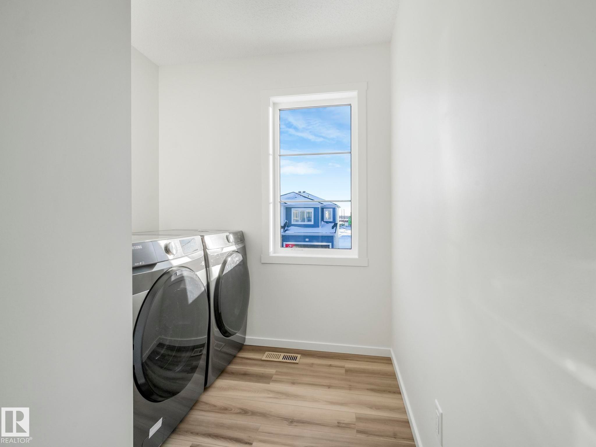 20506 16A Avenue, Edmonton, AB - Indoor Photo Showing Laundry Room