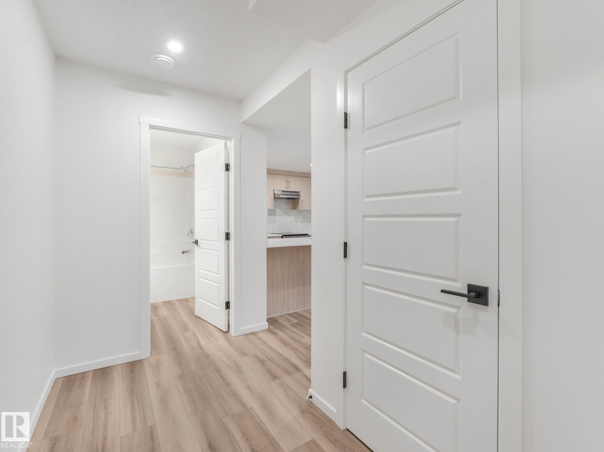 20506 16A Avenue, Edmonton, AB - Indoor Photo Showing Other Room