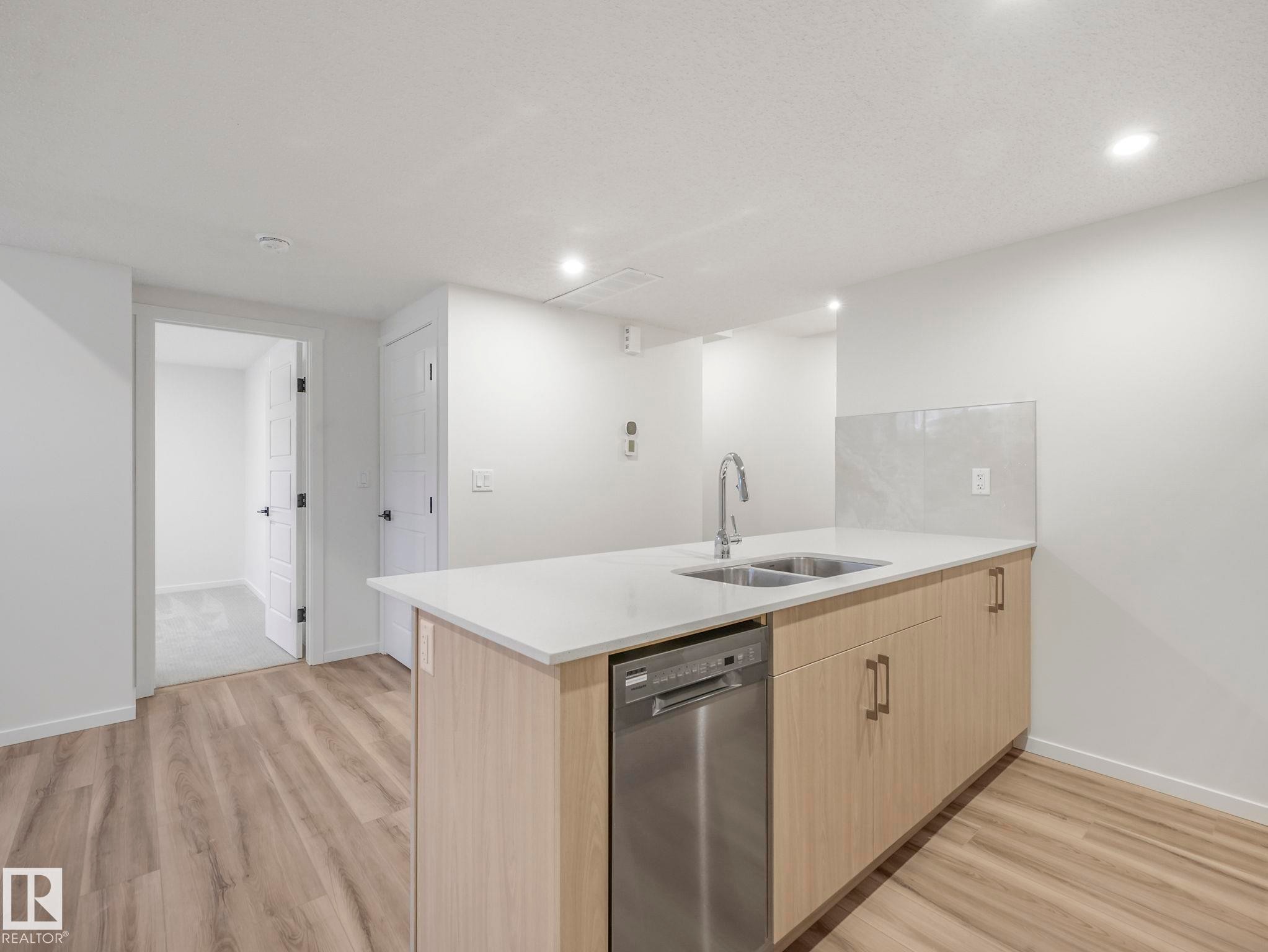 20506 16A Avenue, Edmonton, AB - Indoor Photo Showing Kitchen With Double Sink