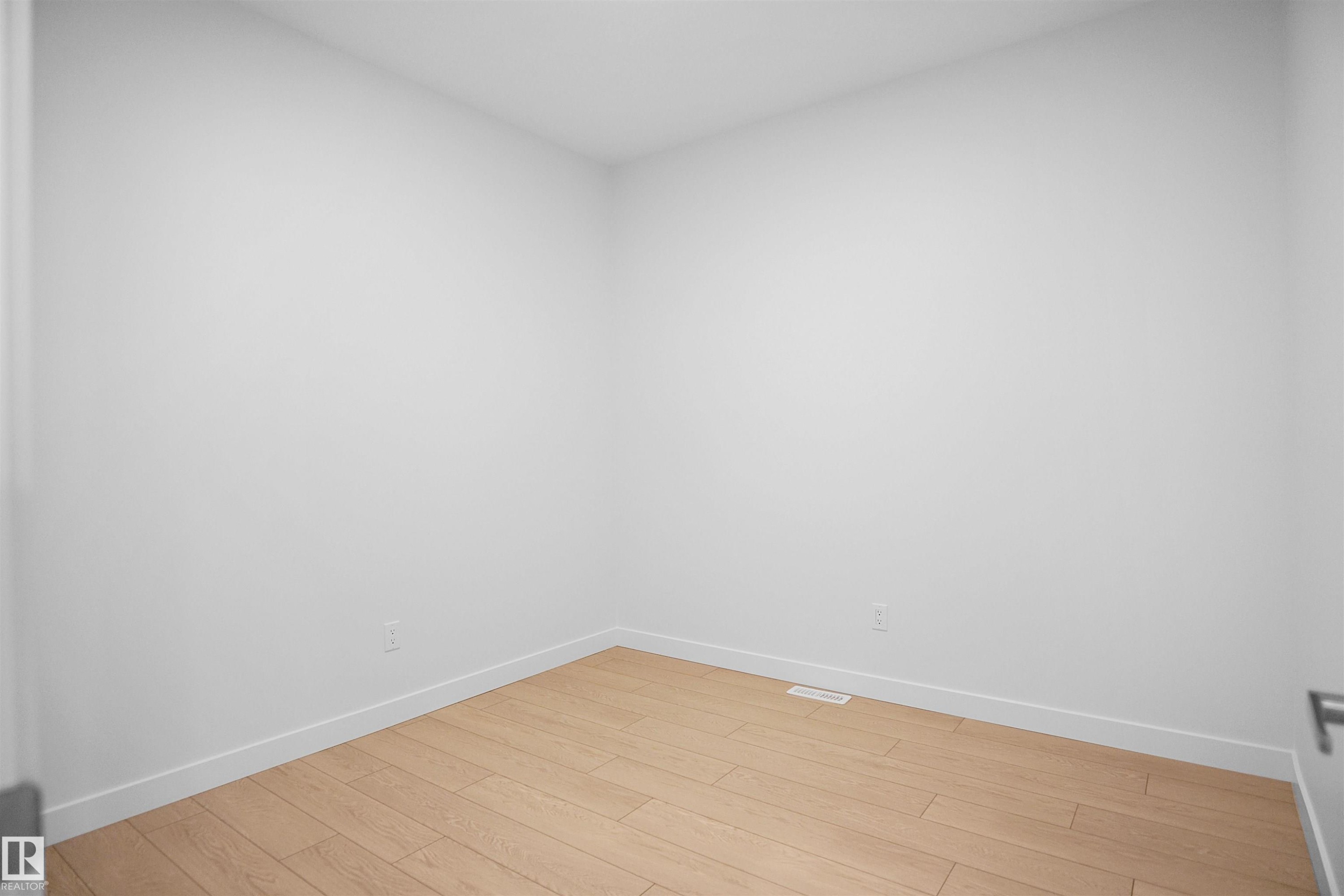 17510 5A Street, Edmonton, AB - Indoor Photo Showing Other Room