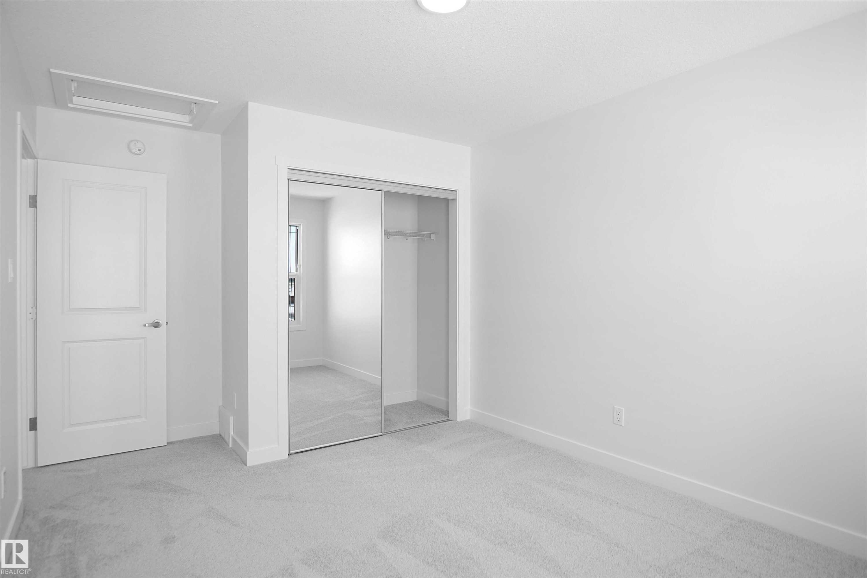 17510 5A Street, Edmonton, AB - Indoor Photo Showing Other Room