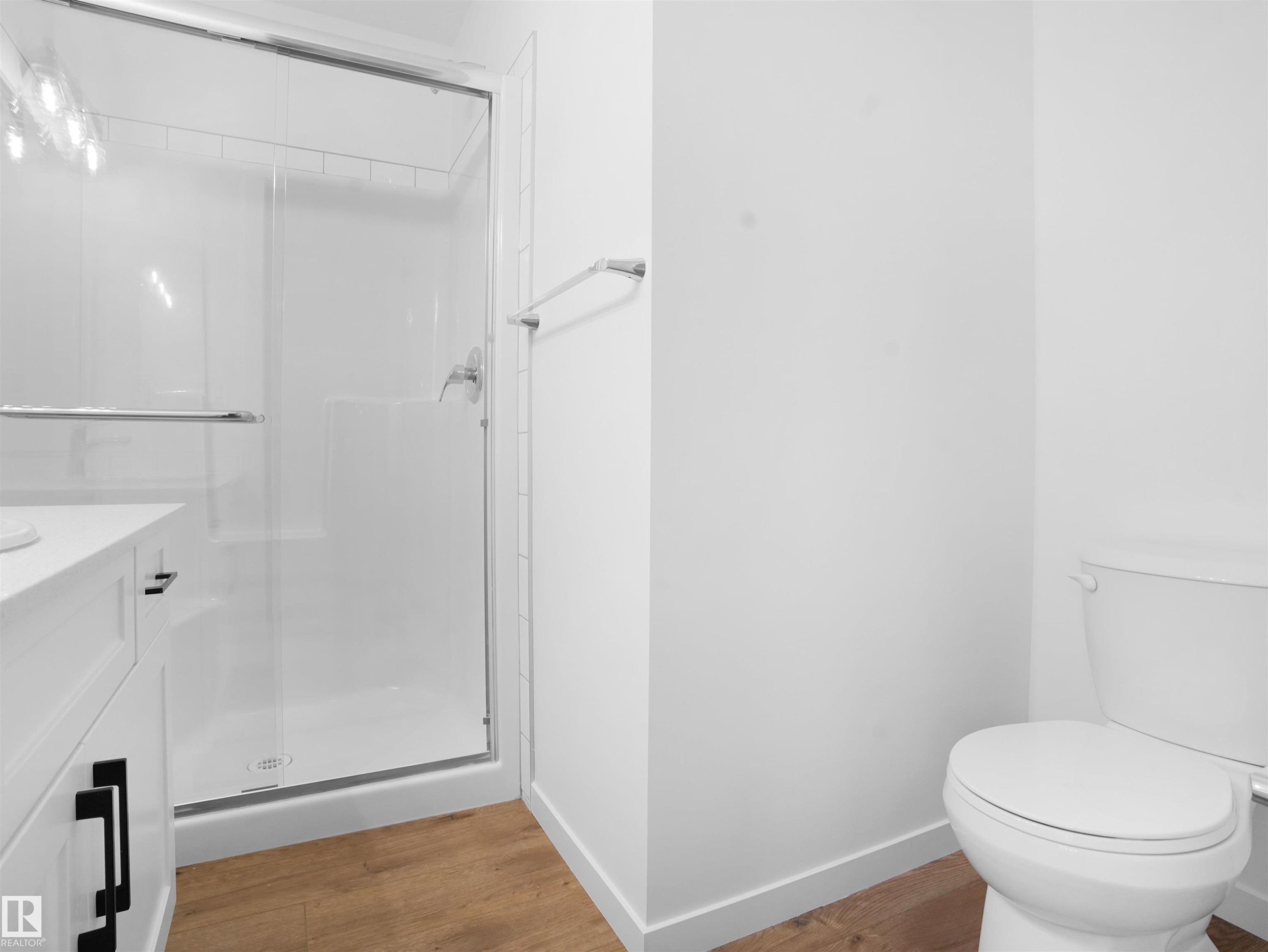 67 525 Secord Boulevard, Edmonton, AB - Indoor Photo Showing Bathroom