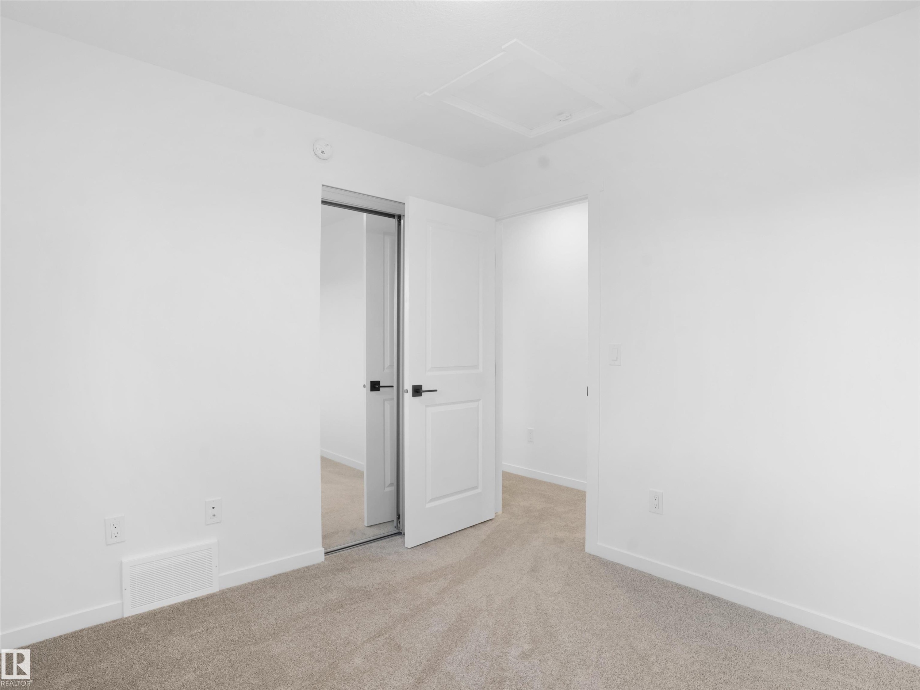67 525 Secord Boulevard, Edmonton, AB - Indoor Photo Showing Other Room