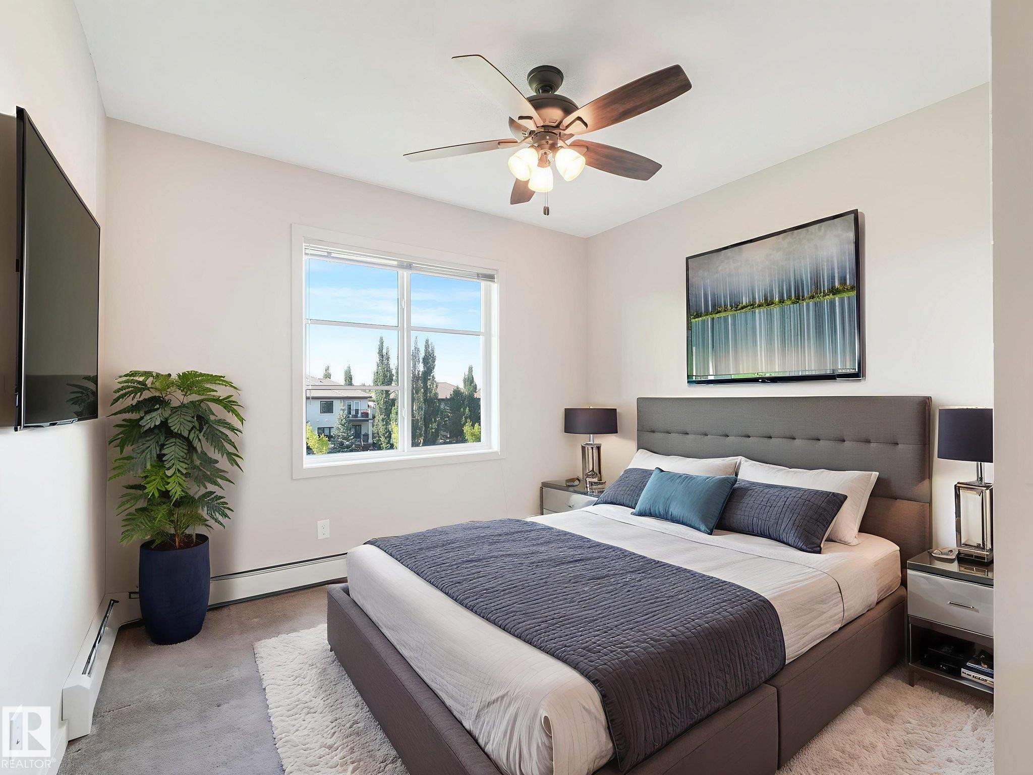 317 1144 Adamson Drive, Edmonton, AB - Indoor Photo Showing Bedroom