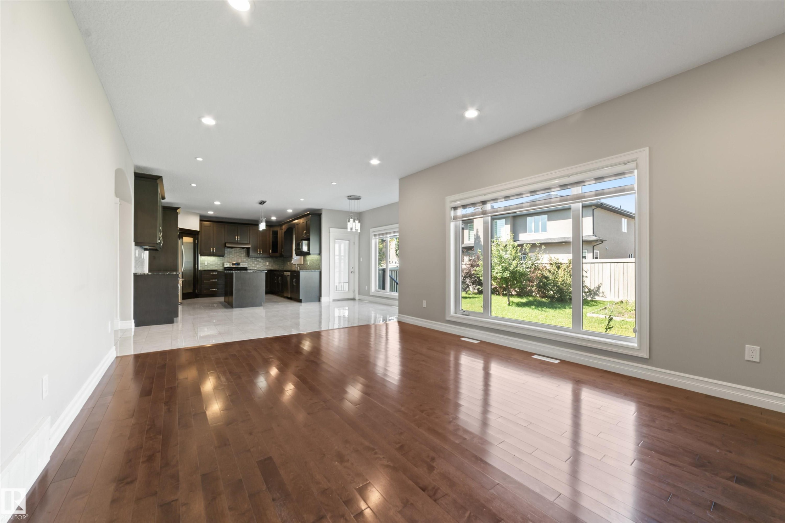 1721 Adamson Crescent, Edmonton, AB - Indoor