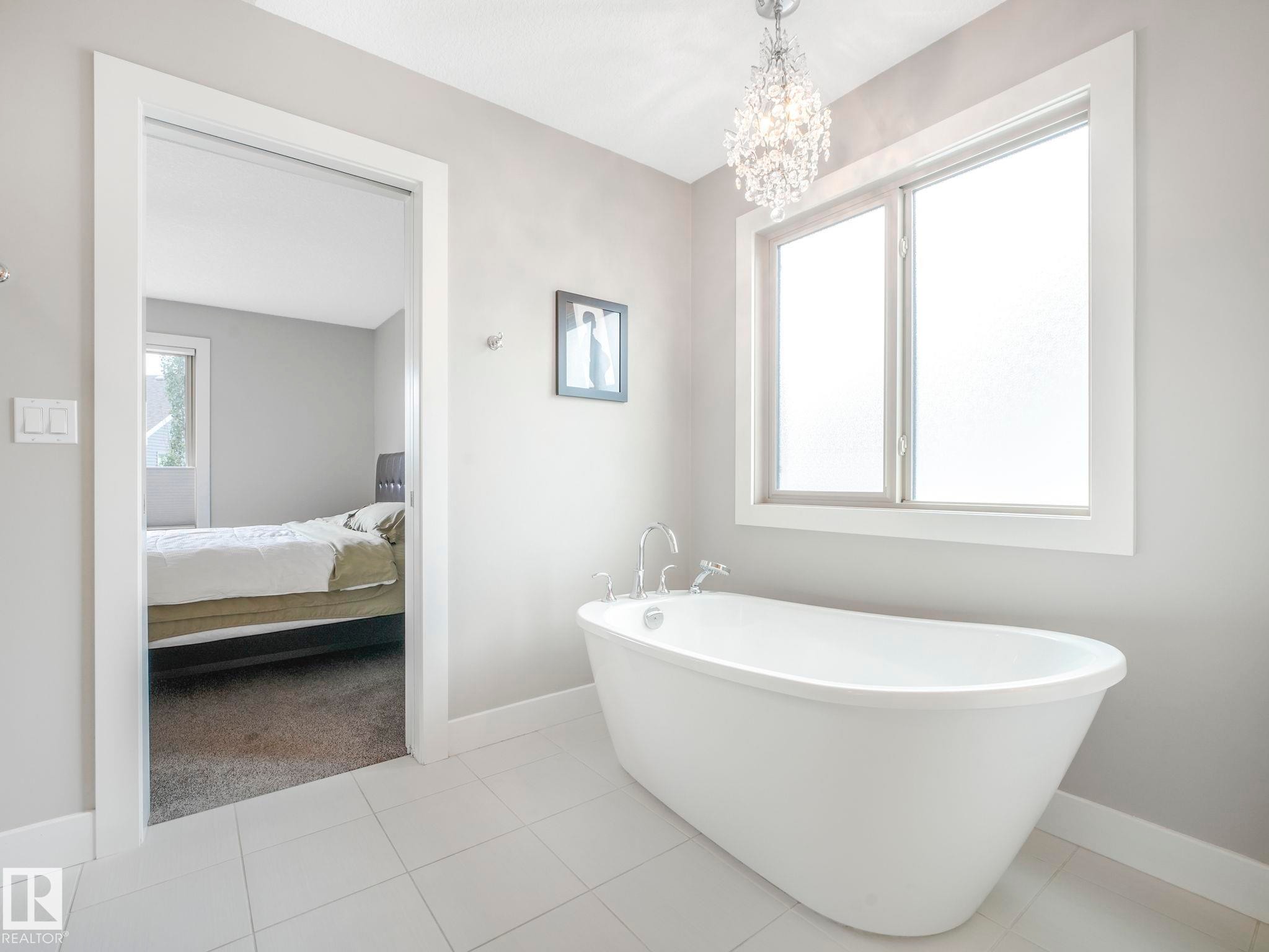 36 Nault Crescent, St. Albert, AB - Indoor Photo Showing Bathroom