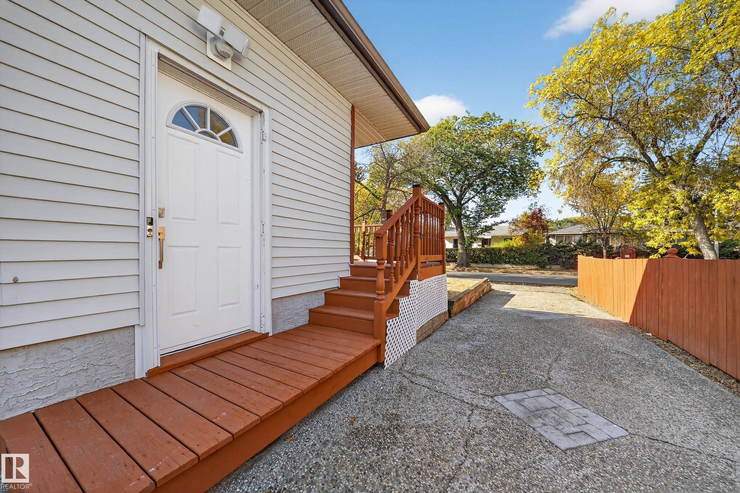 12919 113A Street, Edmonton, AB - Outdoor With Exterior