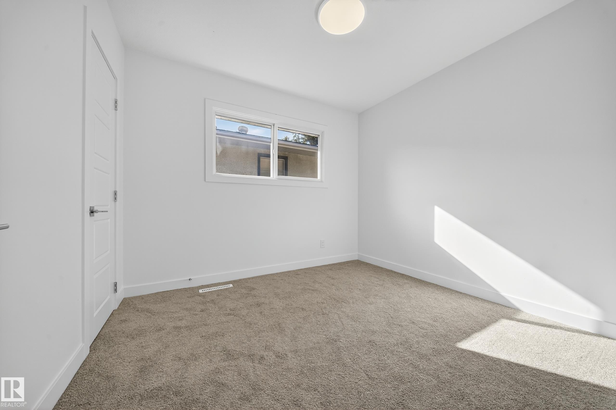 12919 113A Street, Edmonton, AB - Indoor Photo Showing Other Room