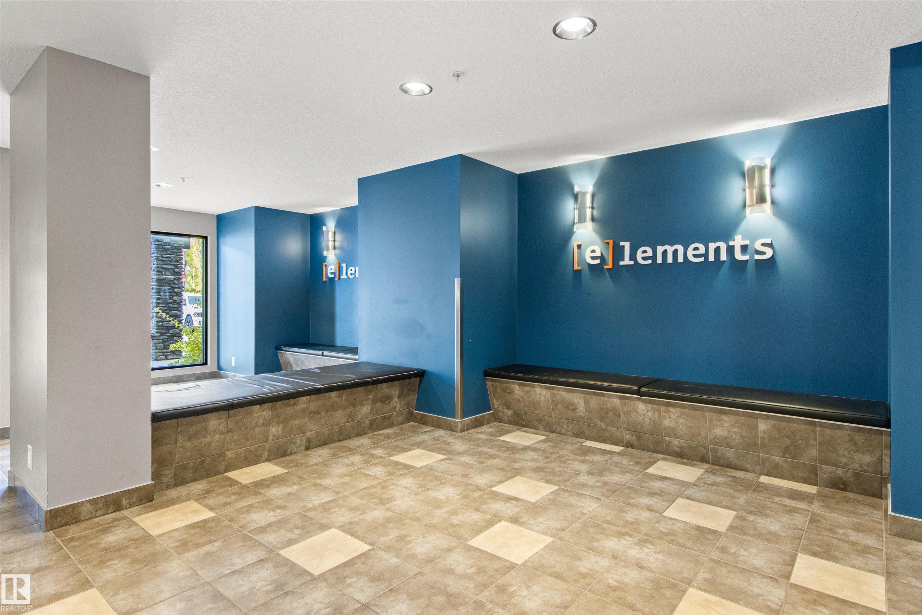 206 5521 7 Avenue, Edmonton, AB - Indoor Photo Showing Other Room