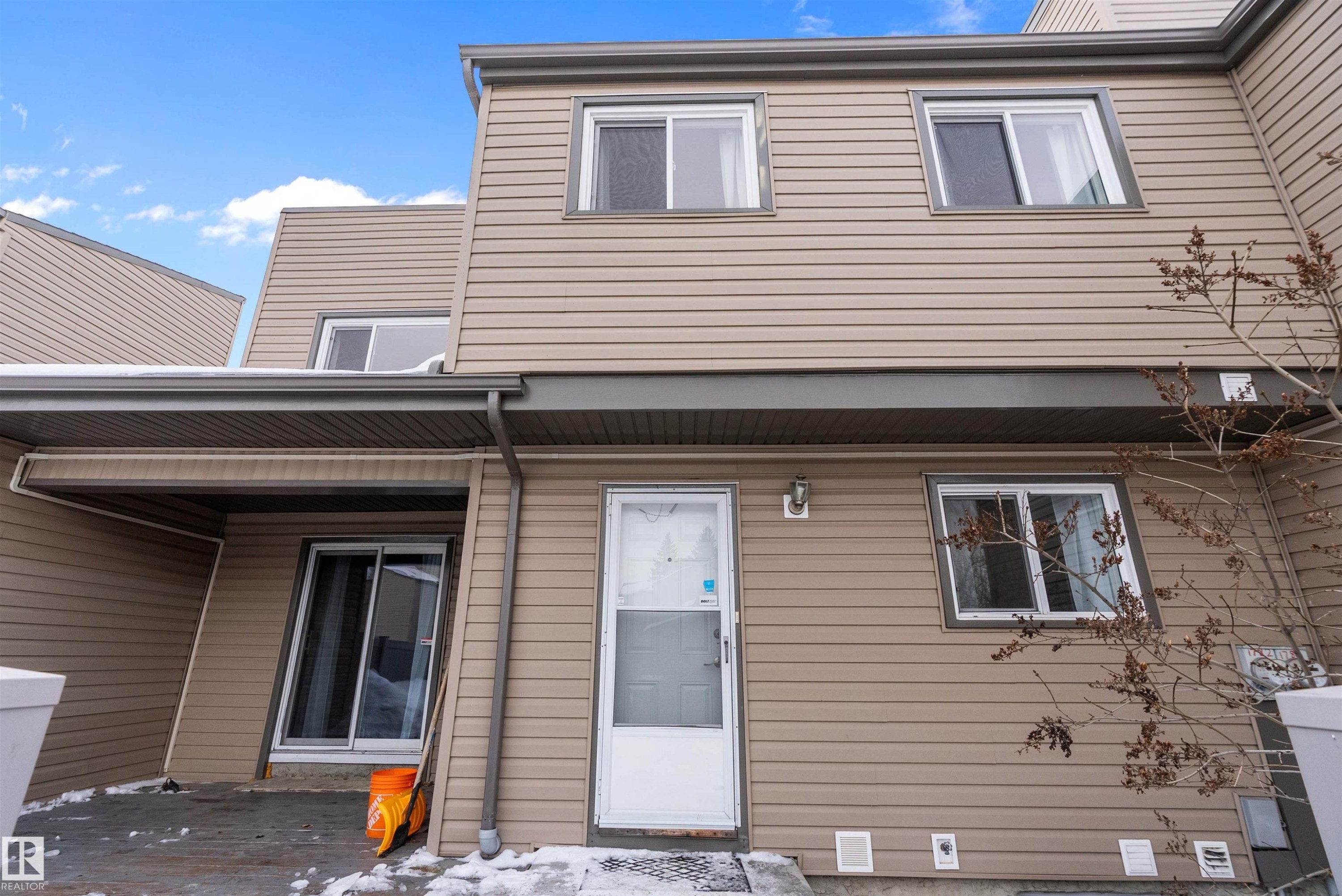 1782 Lakewood Road S, Edmonton, AB - Outdoor With Exterior