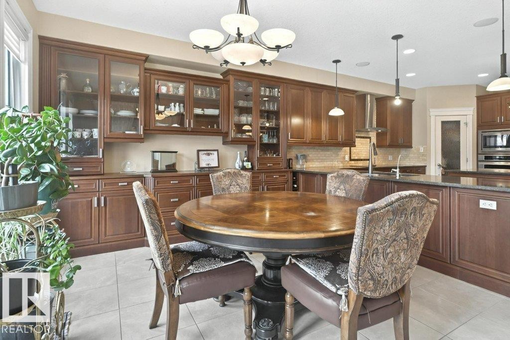 4835 Mactaggart Crest Crest, Edmonton, AB - Indoor Photo Showing Dining Room