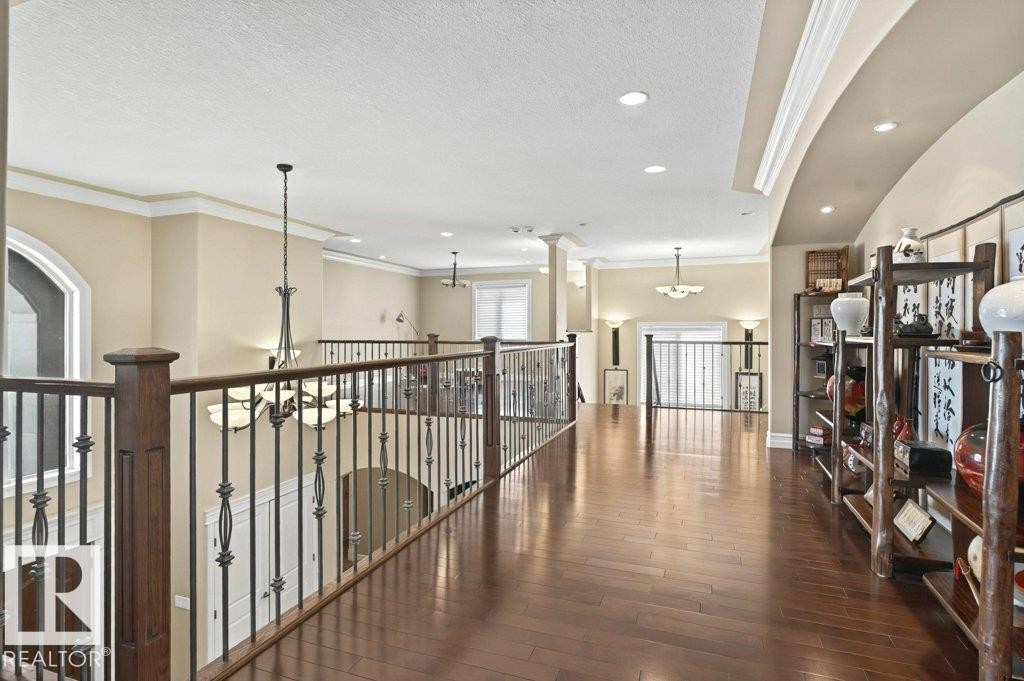 4835 Mactaggart Crest Crest, Edmonton, AB - Indoor Photo Showing Other Room