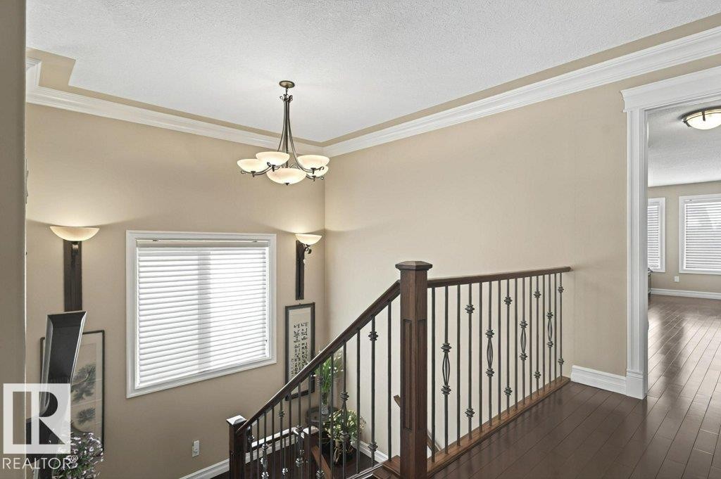 4835 Mactaggart Crest Crest, Edmonton, AB - Indoor Photo Showing Other Room