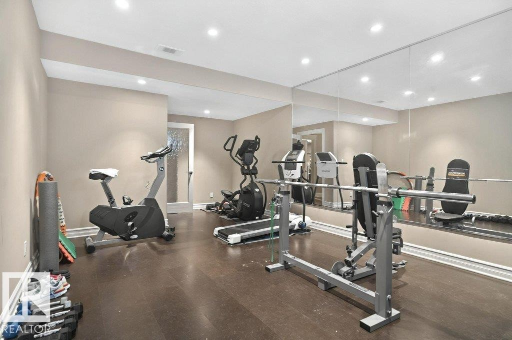 4835 Mactaggart Crest Crest, Edmonton, AB - Indoor Photo Showing Gym Room