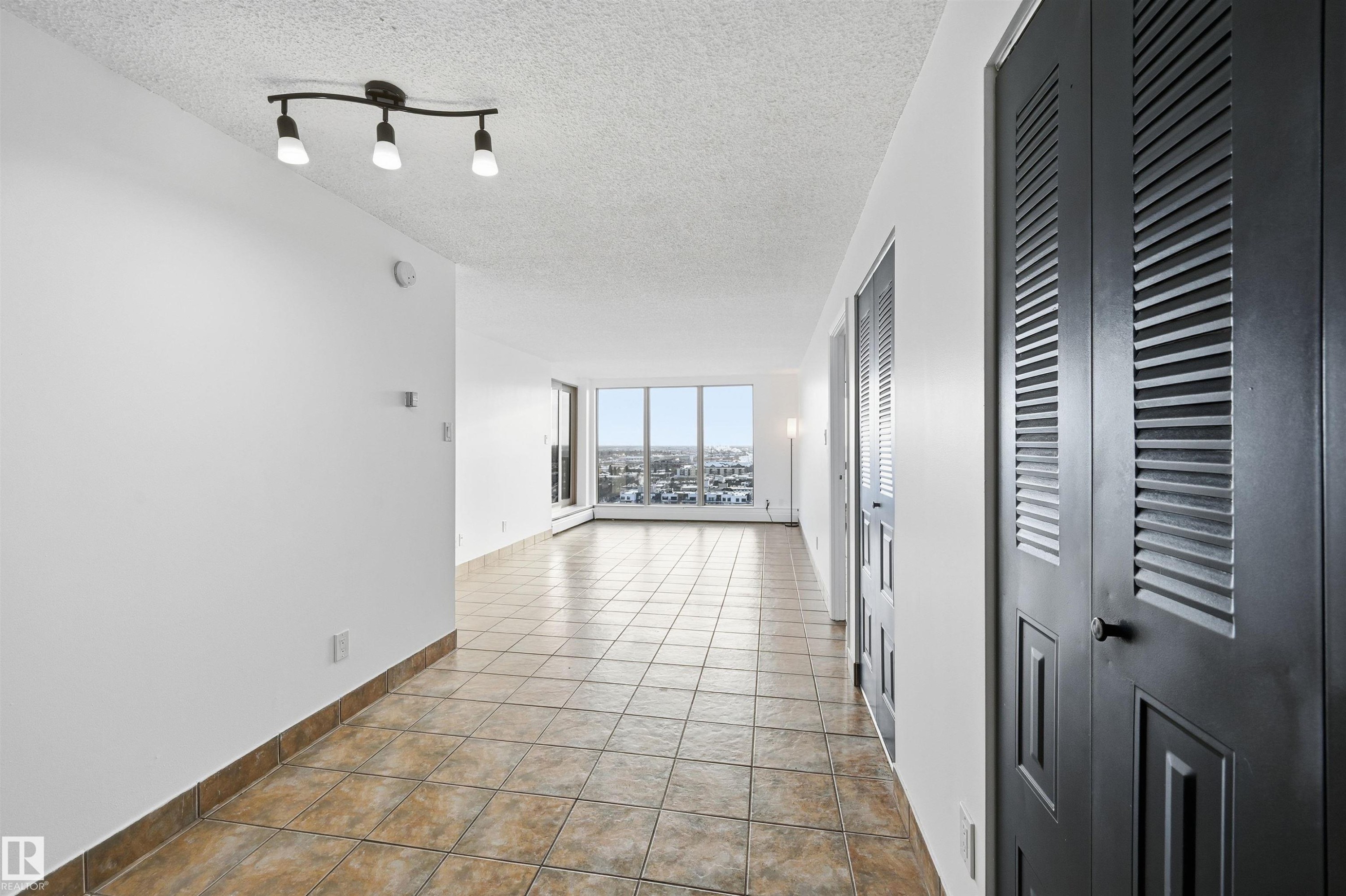 1808 10149 Saskatchewan Drive, Edmonton, AB - Indoor Photo Showing Other Room