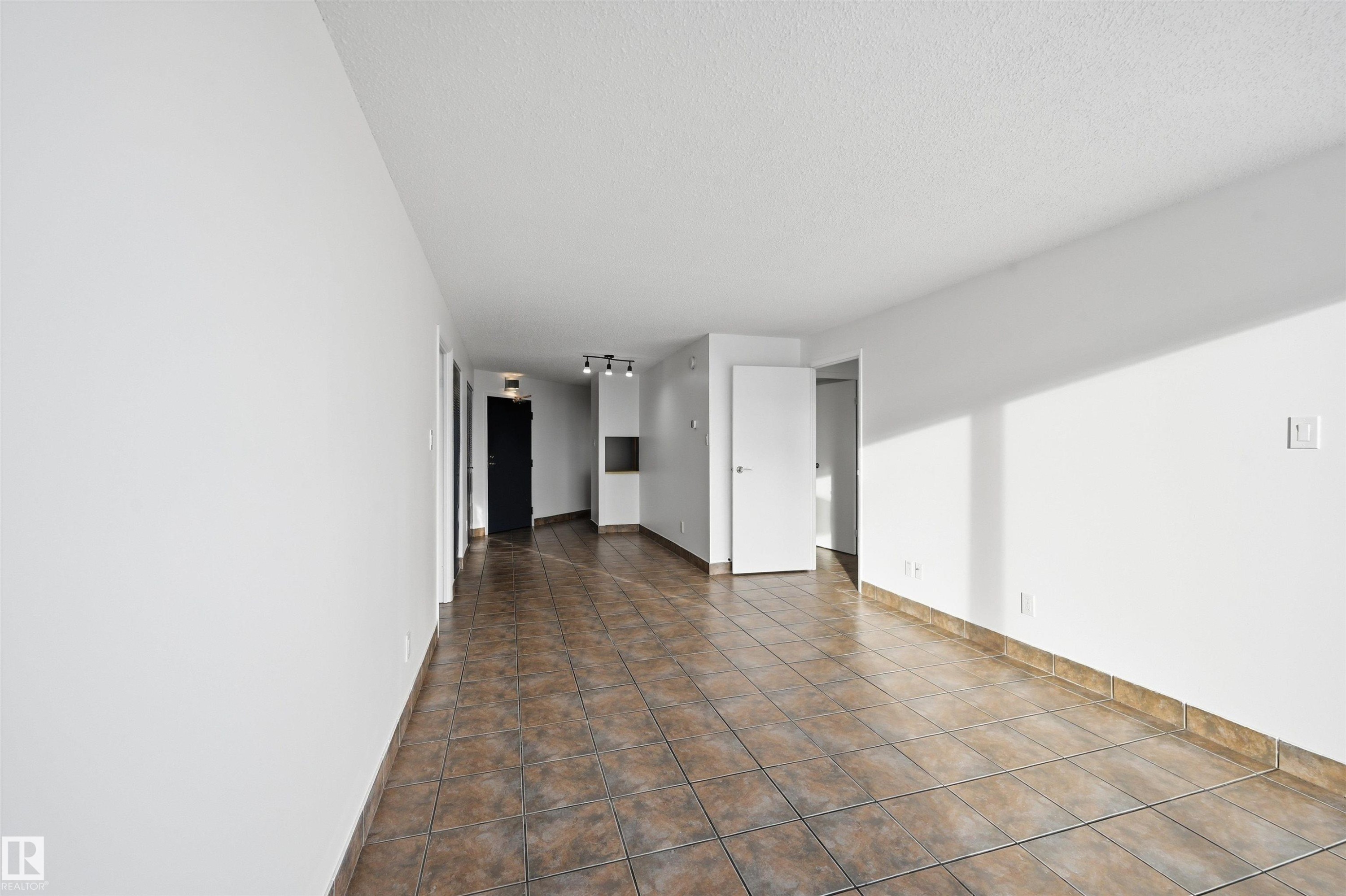 1808 10149 Saskatchewan Drive, Edmonton, AB - Indoor Photo Showing Other Room