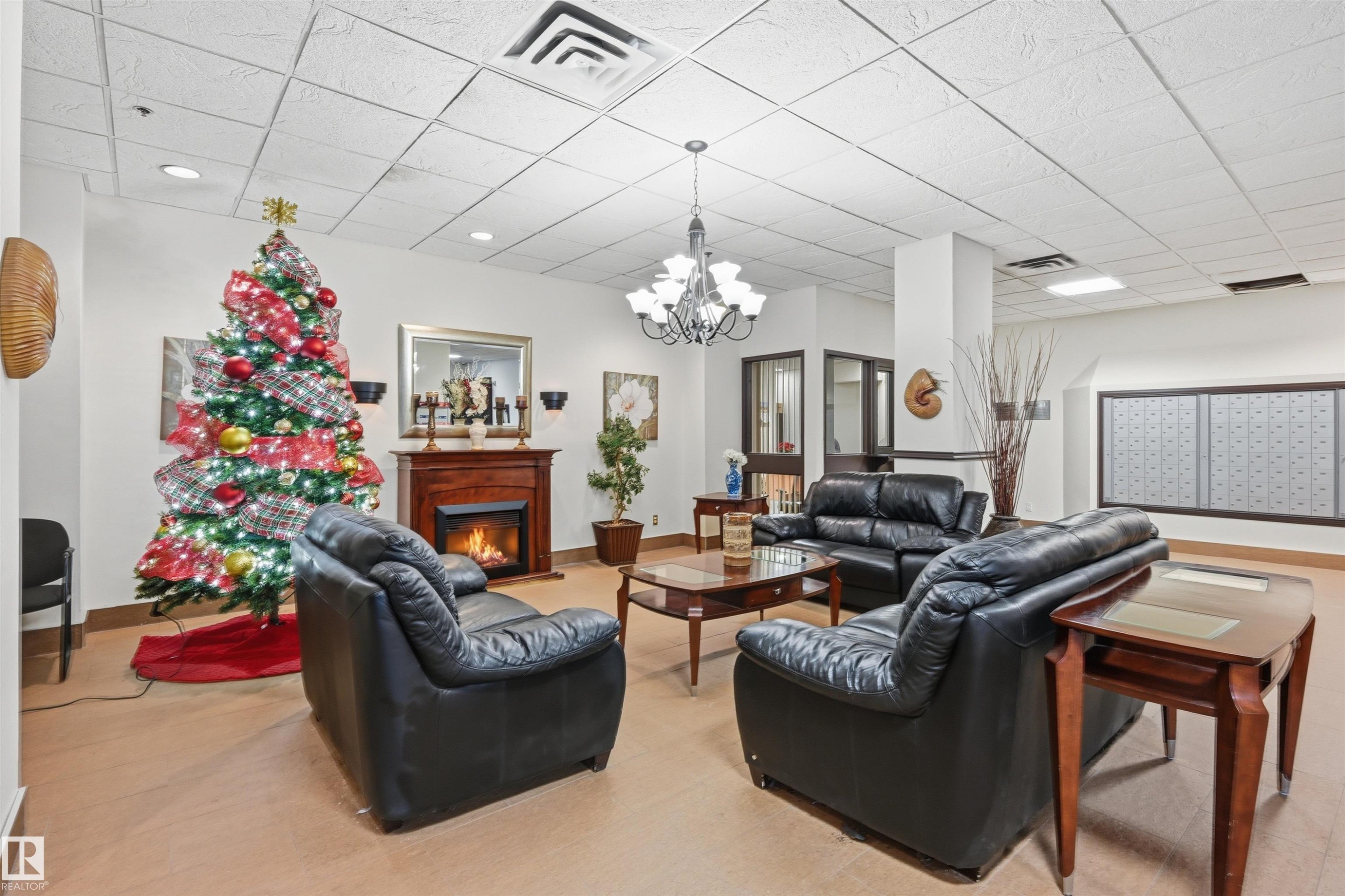 1808 10149 Saskatchewan Drive, Edmonton, AB - Indoor With Fireplace