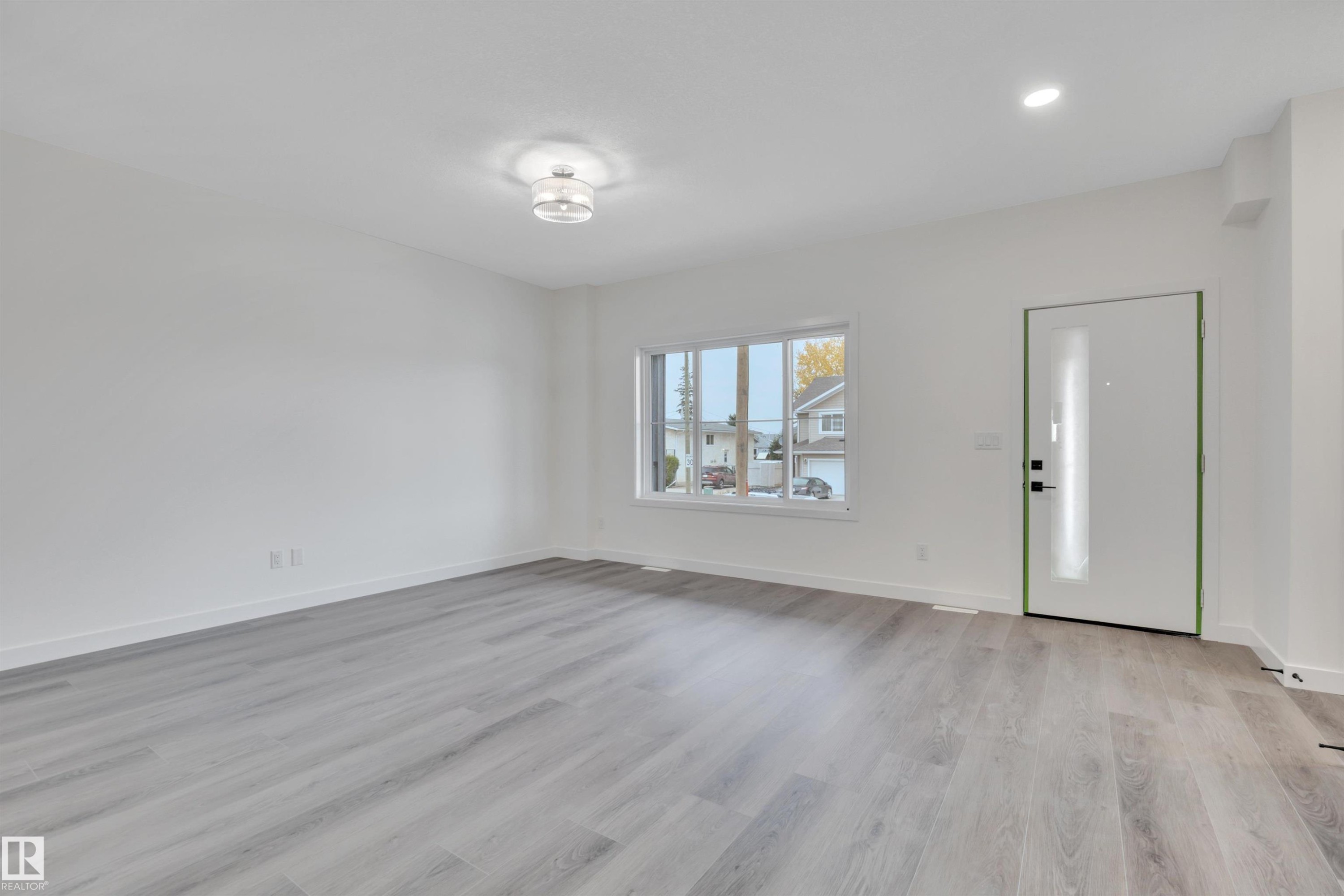 5001 51 Avenue, Calmar, AB - Indoor Photo Showing Other Room