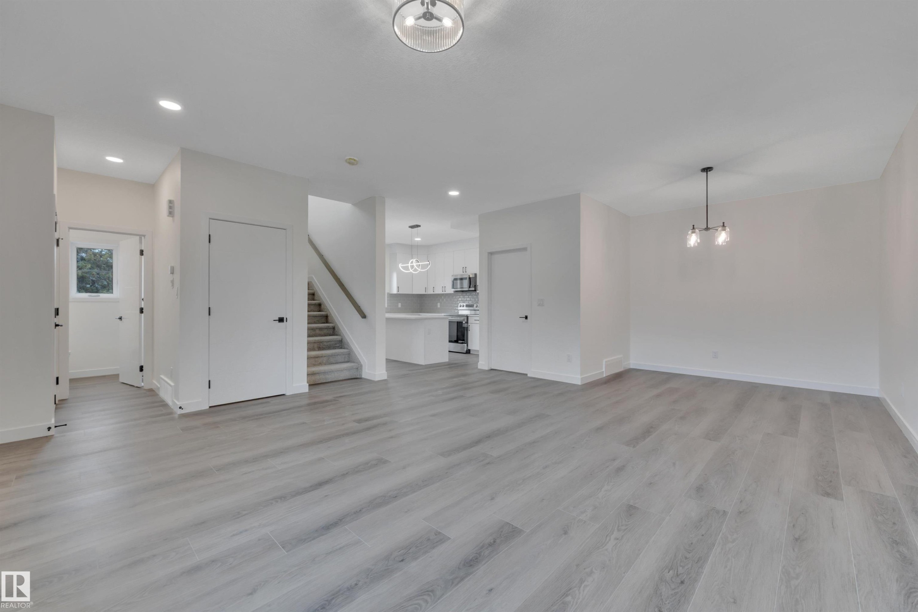 5001 51 Avenue, Calmar, AB - Indoor Photo Showing Other Room