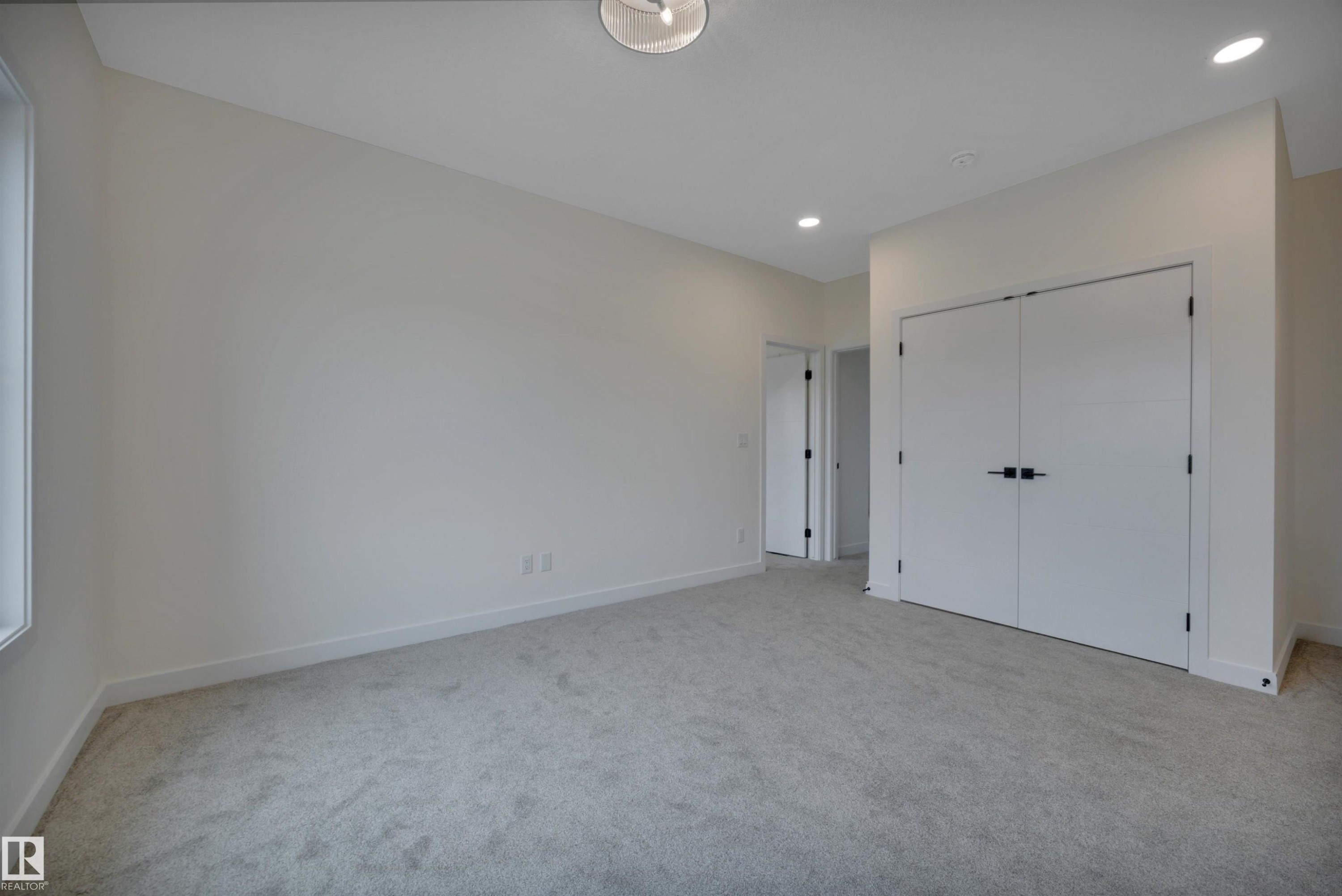 5001 51 Avenue, Calmar, AB - Indoor Photo Showing Other Room