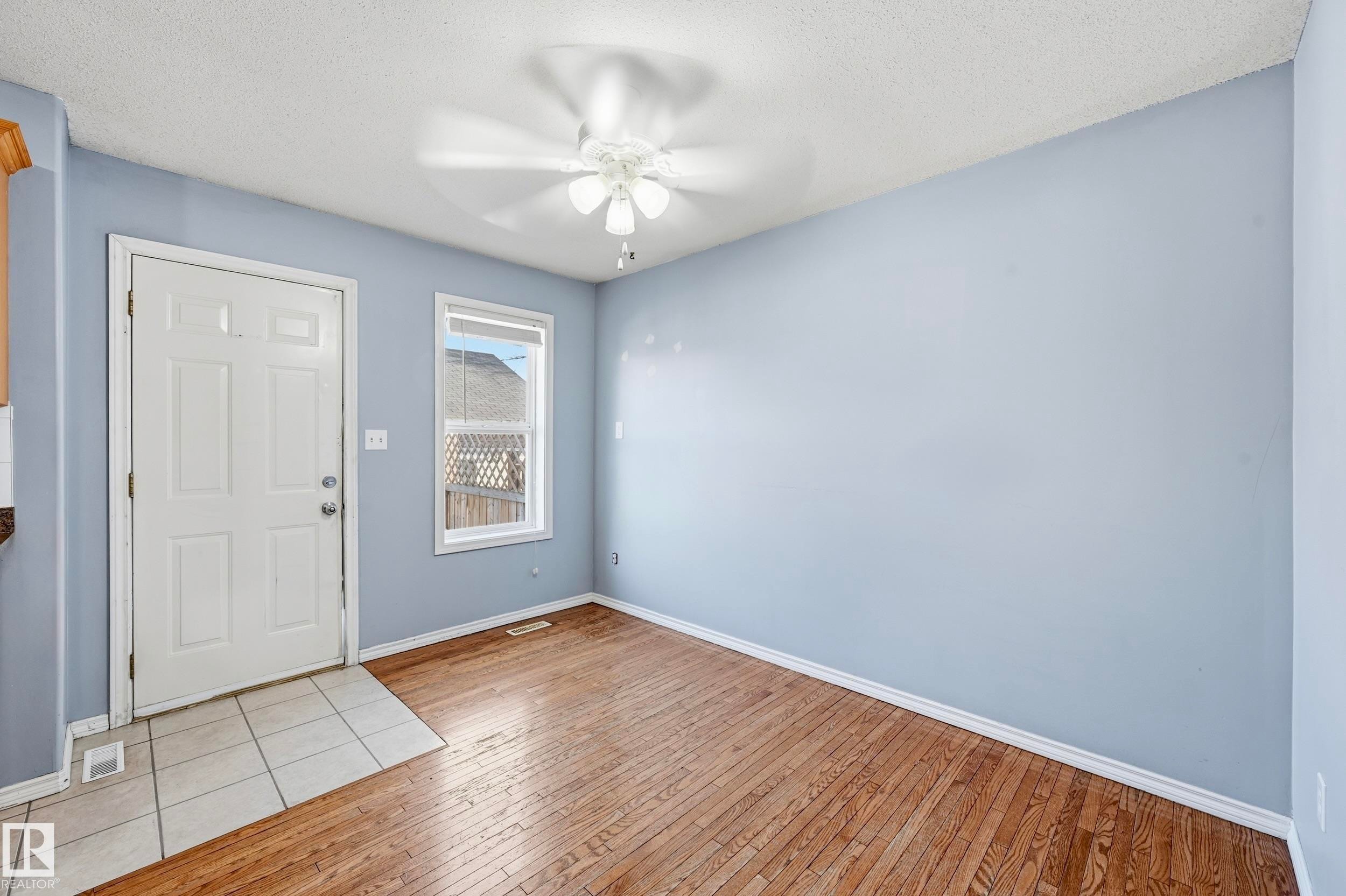 11727 83 Street, Edmonton, AB - Indoor Photo Showing Other Room
