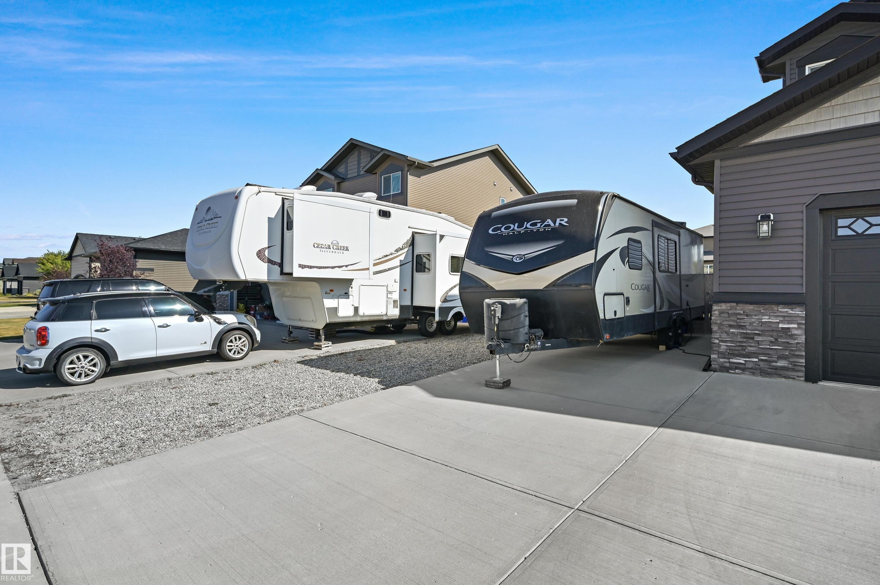 9 Viceroy Crescent, Olds, AB - Outdoor