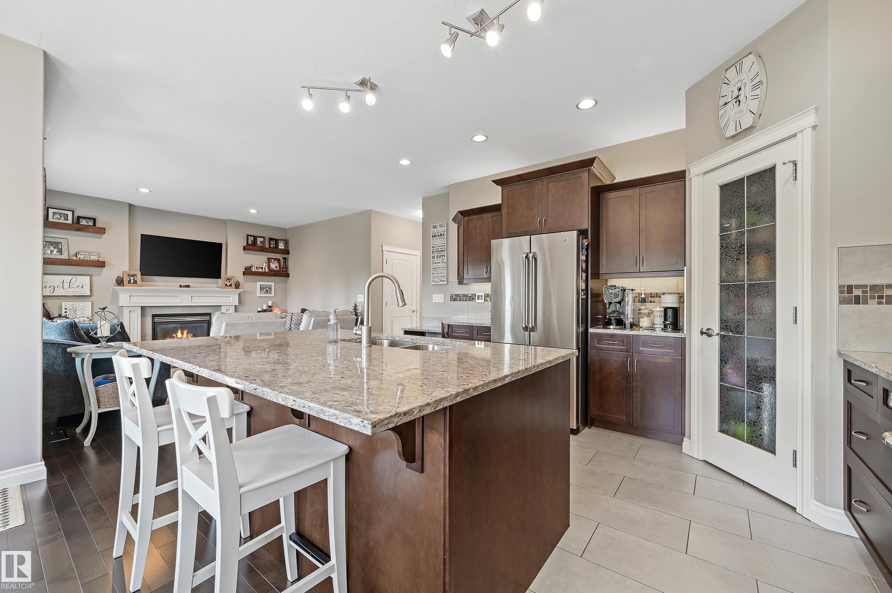 9 Viceroy Crescent, Olds, AB - Indoor Photo Showing Kitchen With Upgraded Kitchen