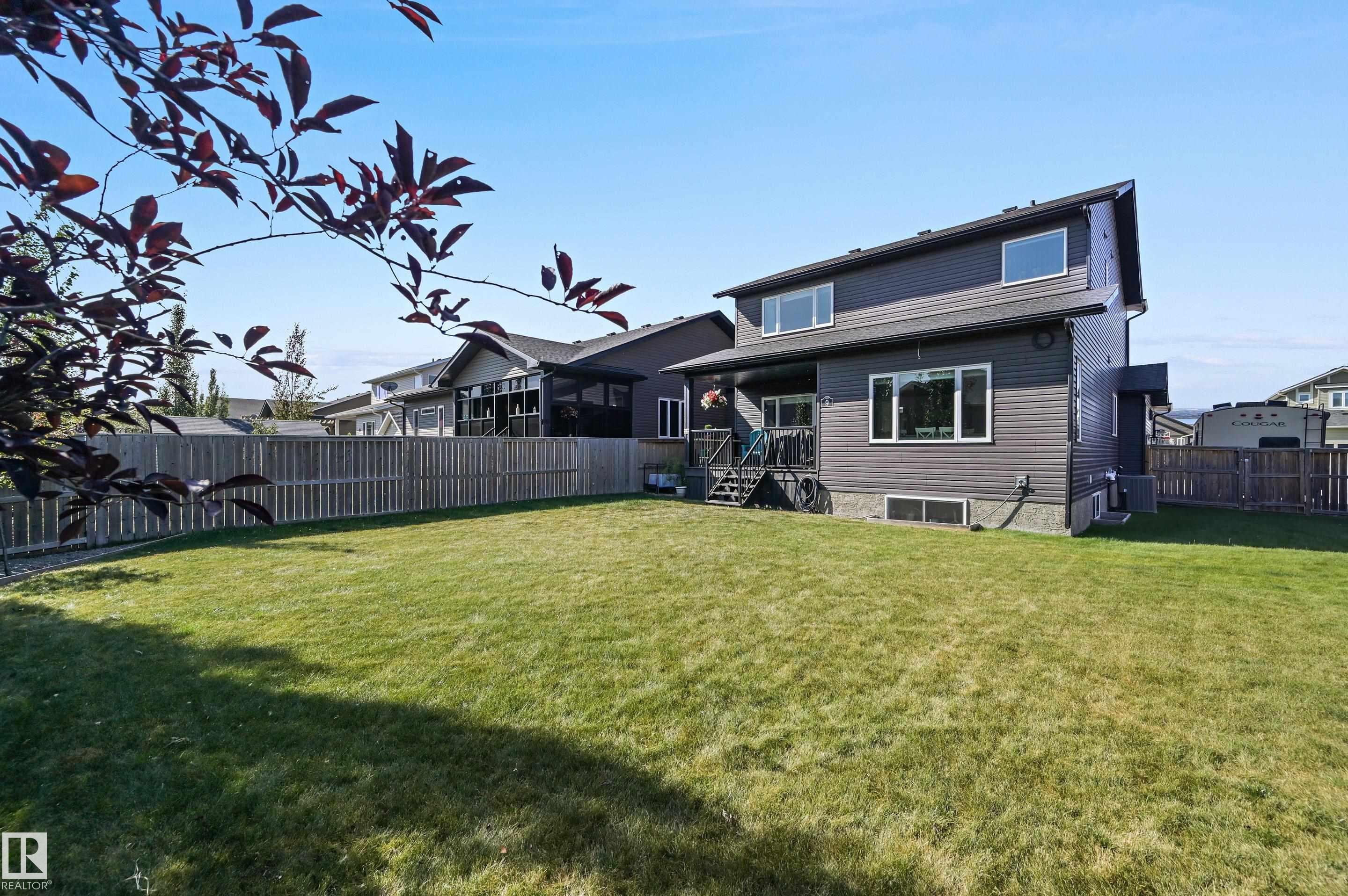 9 Viceroy Crescent, Olds, AB - Outdoor
