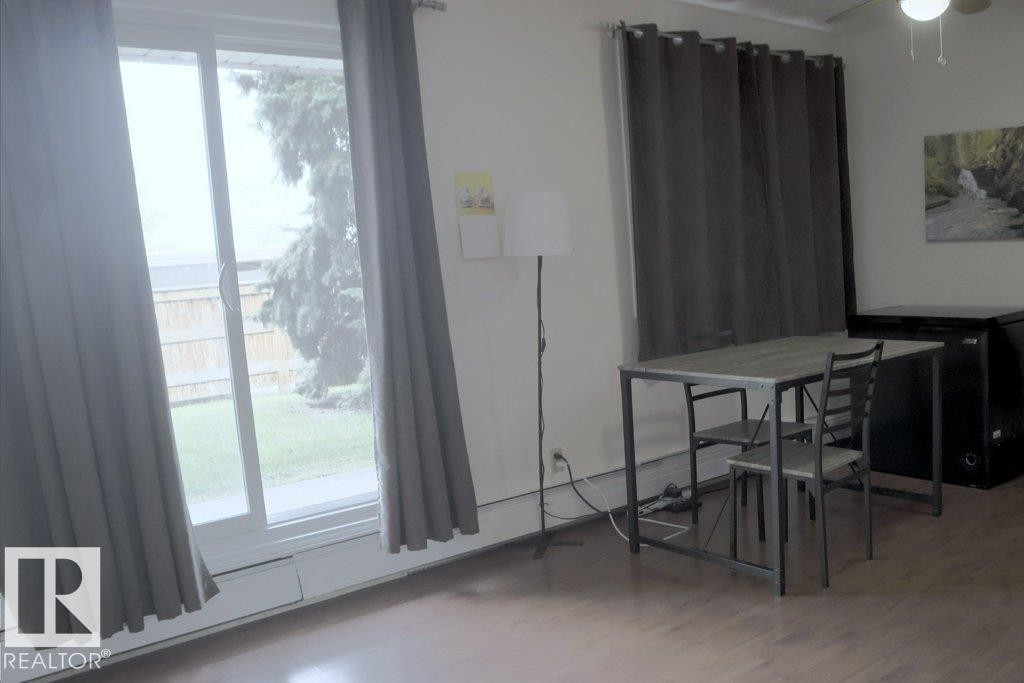 111 5125 Riverbend Road, Edmonton, AB - Indoor Photo Showing Other Room
