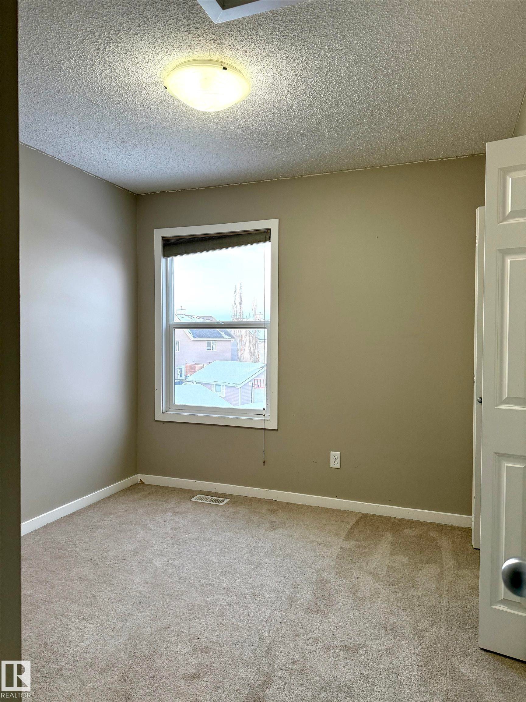 1432 72 Street, Edmonton, AB - Indoor Photo Showing Other Room