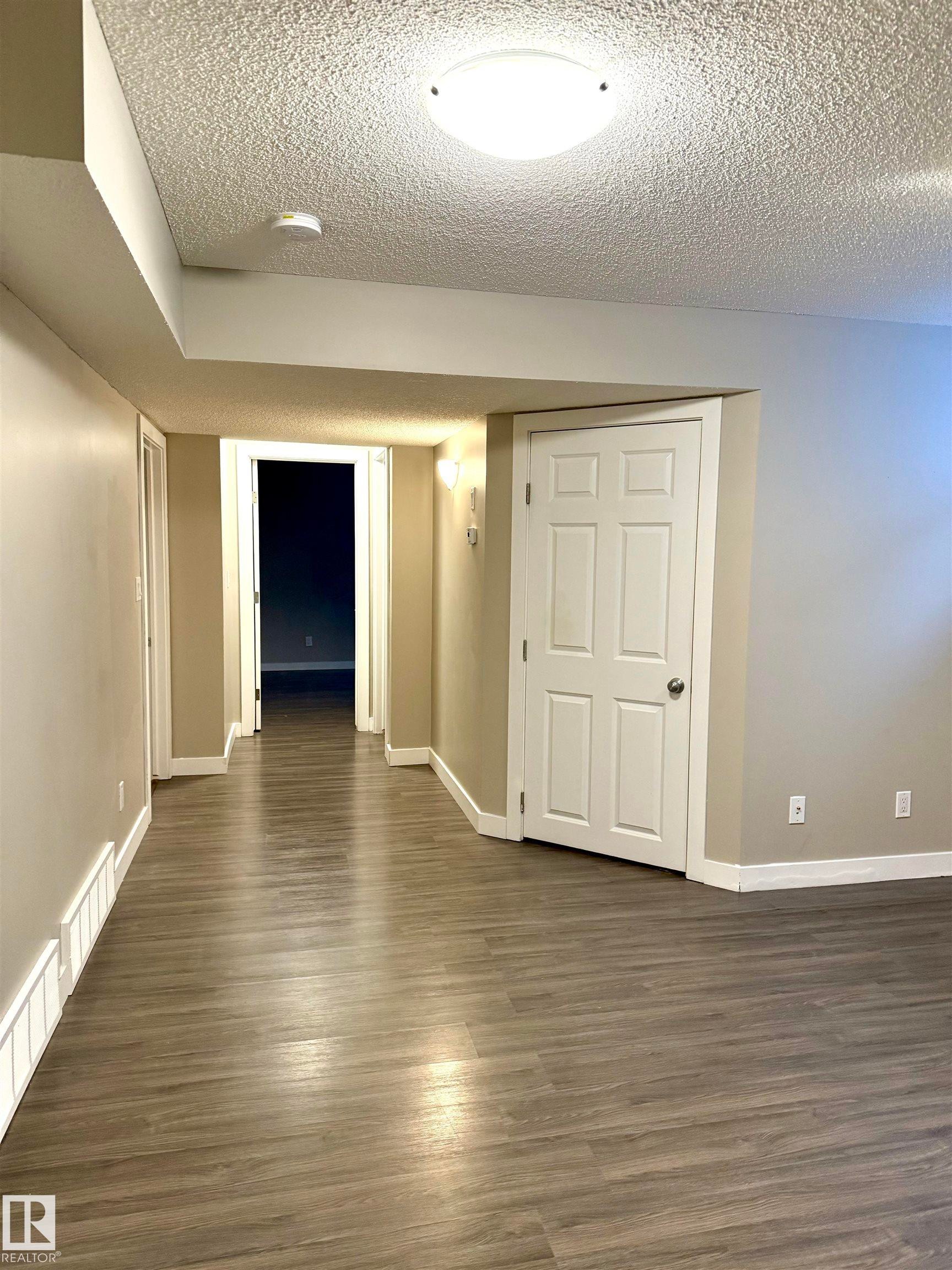 1432 72 Street, Edmonton, AB - Indoor Photo Showing Other Room