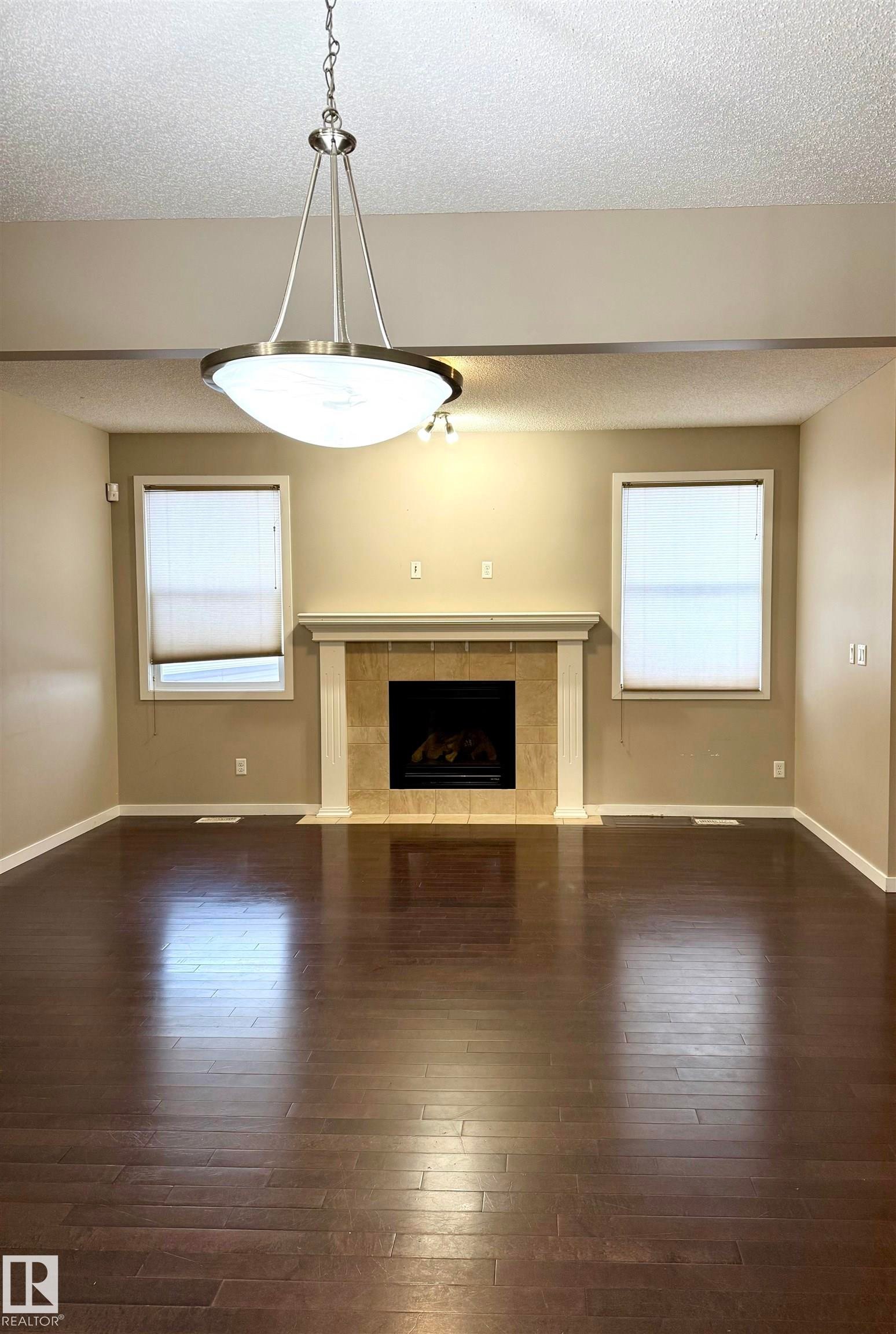 1432 72 Street, Edmonton, AB - Indoor With Fireplace