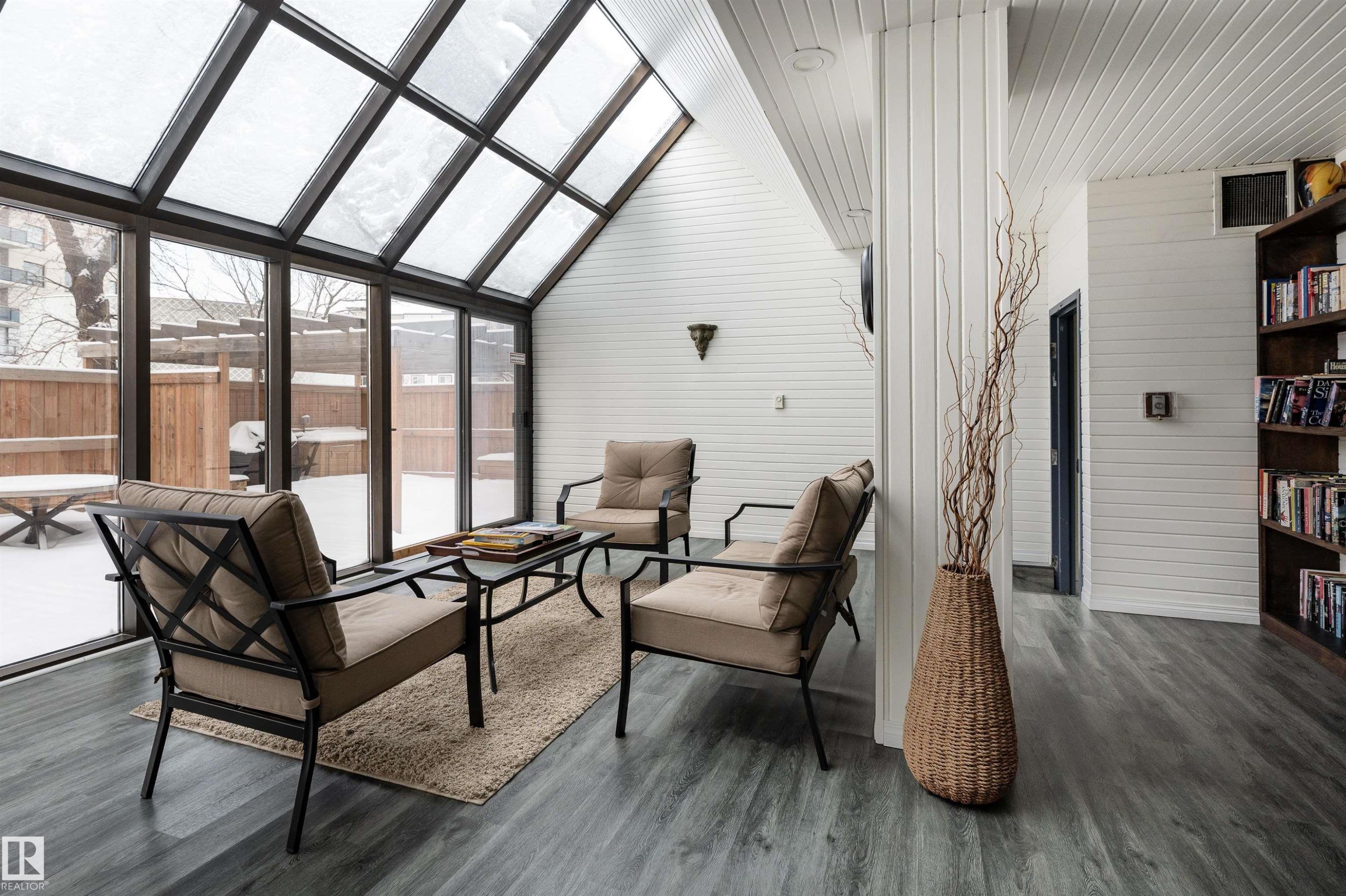 702 8340 Jasper Avenue, Edmonton, AB - With Exterior