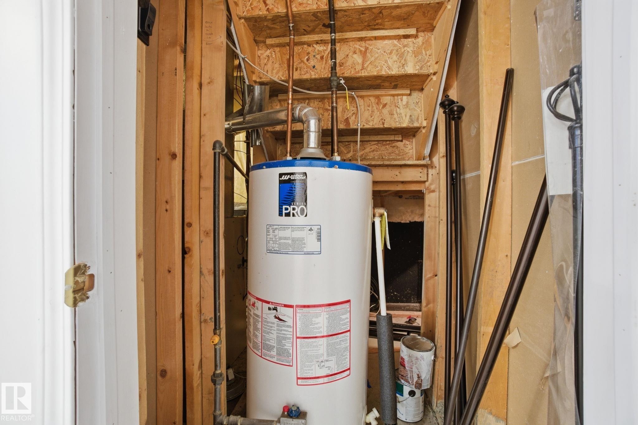 3014 31 Avenue, Edmonton, AB - Indoor Photo Showing Basement