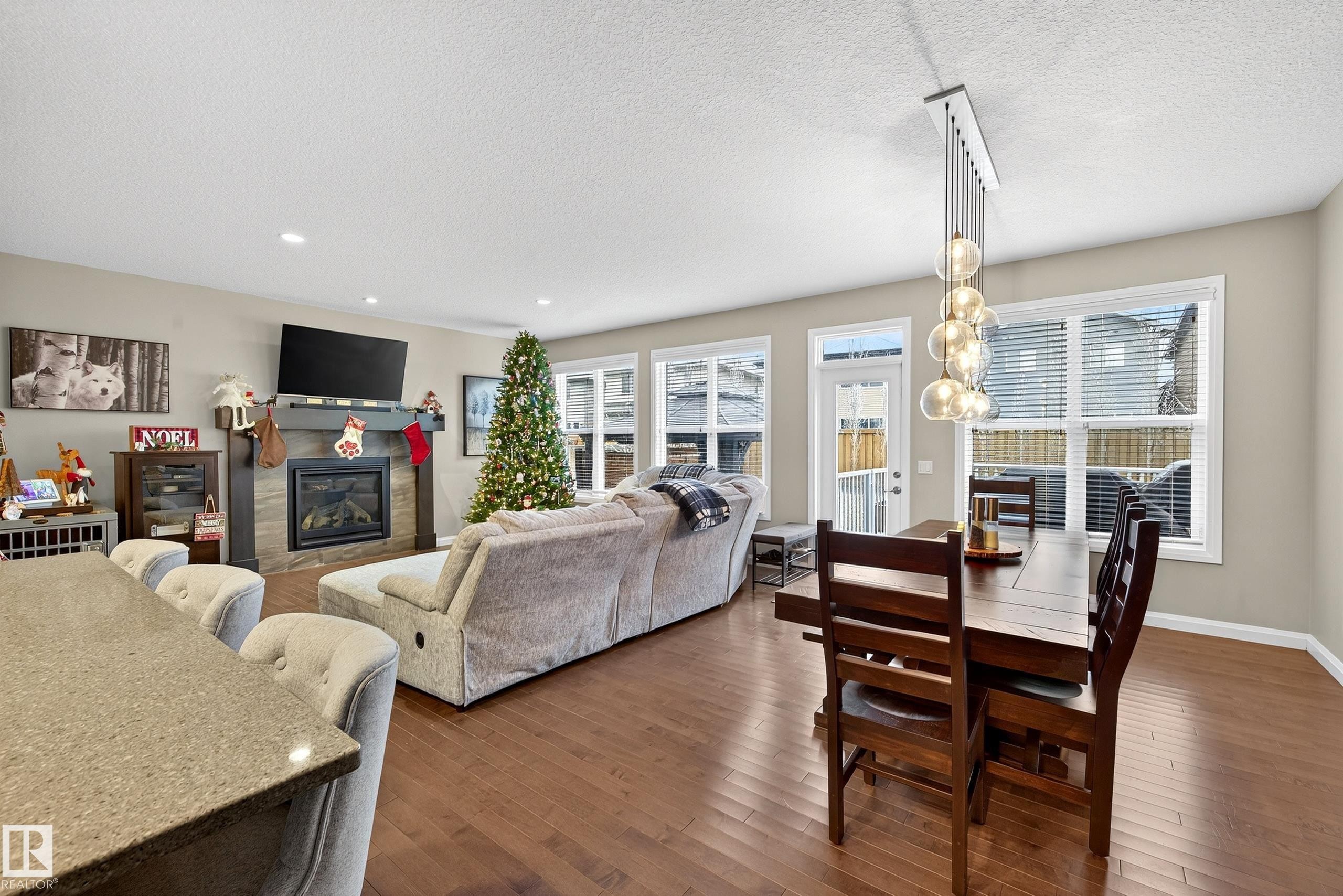 17838 60A Street, Edmonton, AB - Indoor With Fireplace