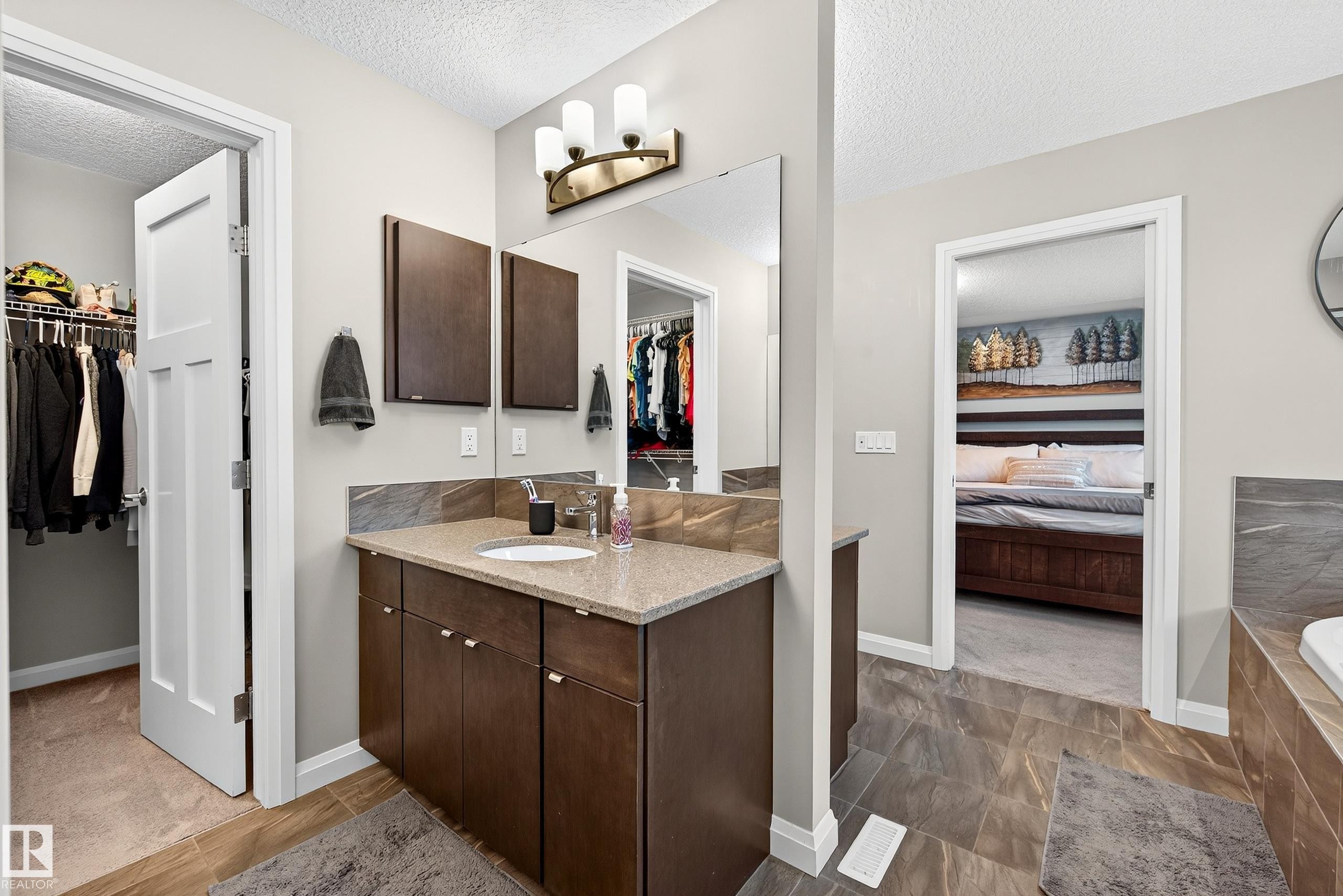 17838 60A Street, Edmonton, AB - Indoor Photo Showing Bathroom