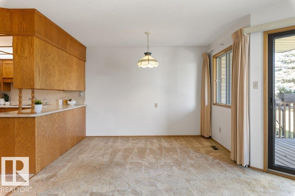 Edmonton, AB - Indoor