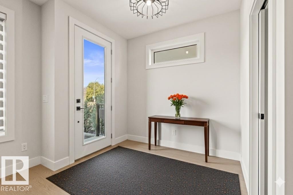 2-8343 Saskatchewan Drive, Edmonton, AB - Indoor Photo Showing Other Room