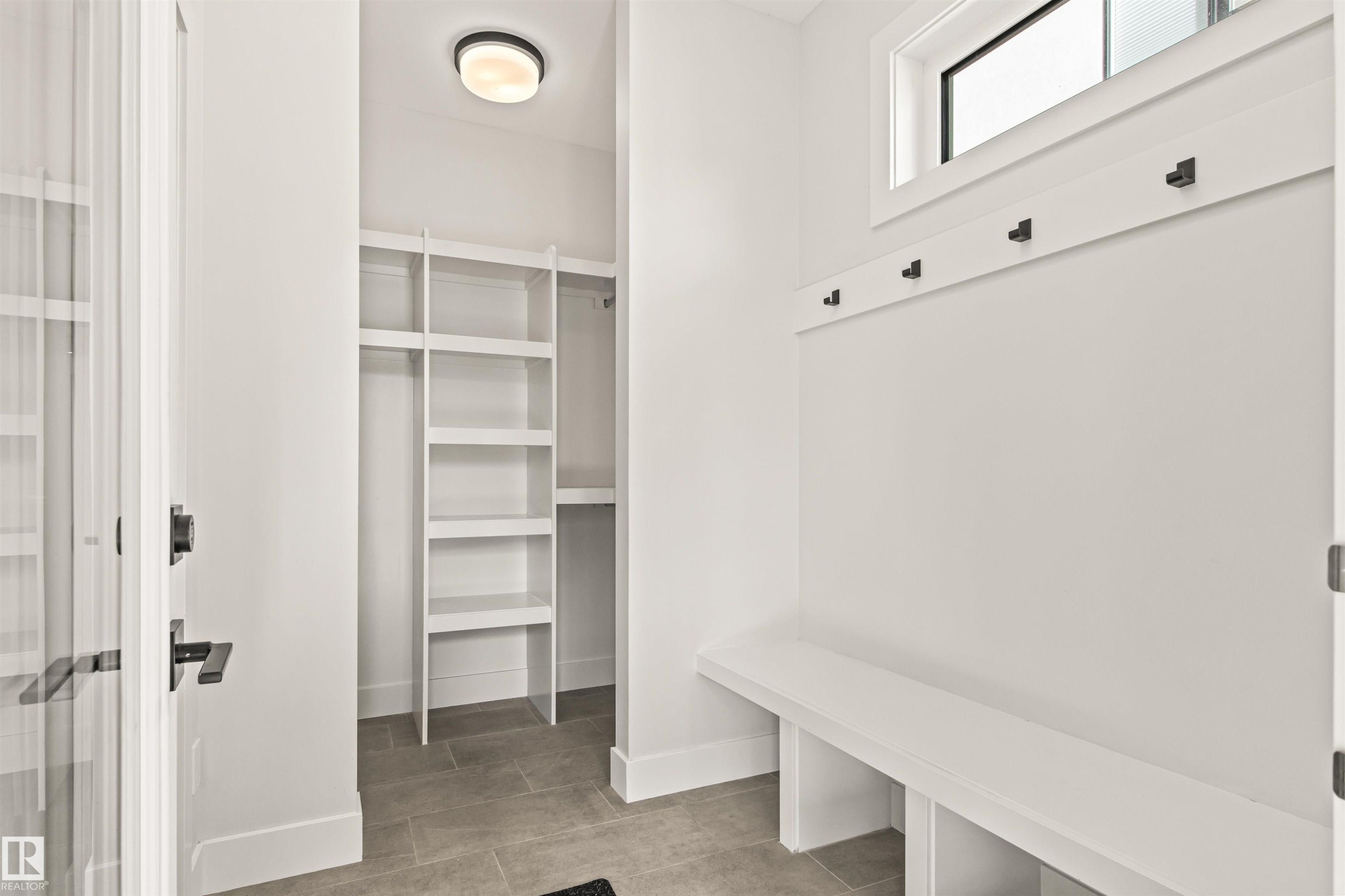 2-8343 Saskatchewan Drive, Edmonton, AB - Indoor Photo Showing Other Room