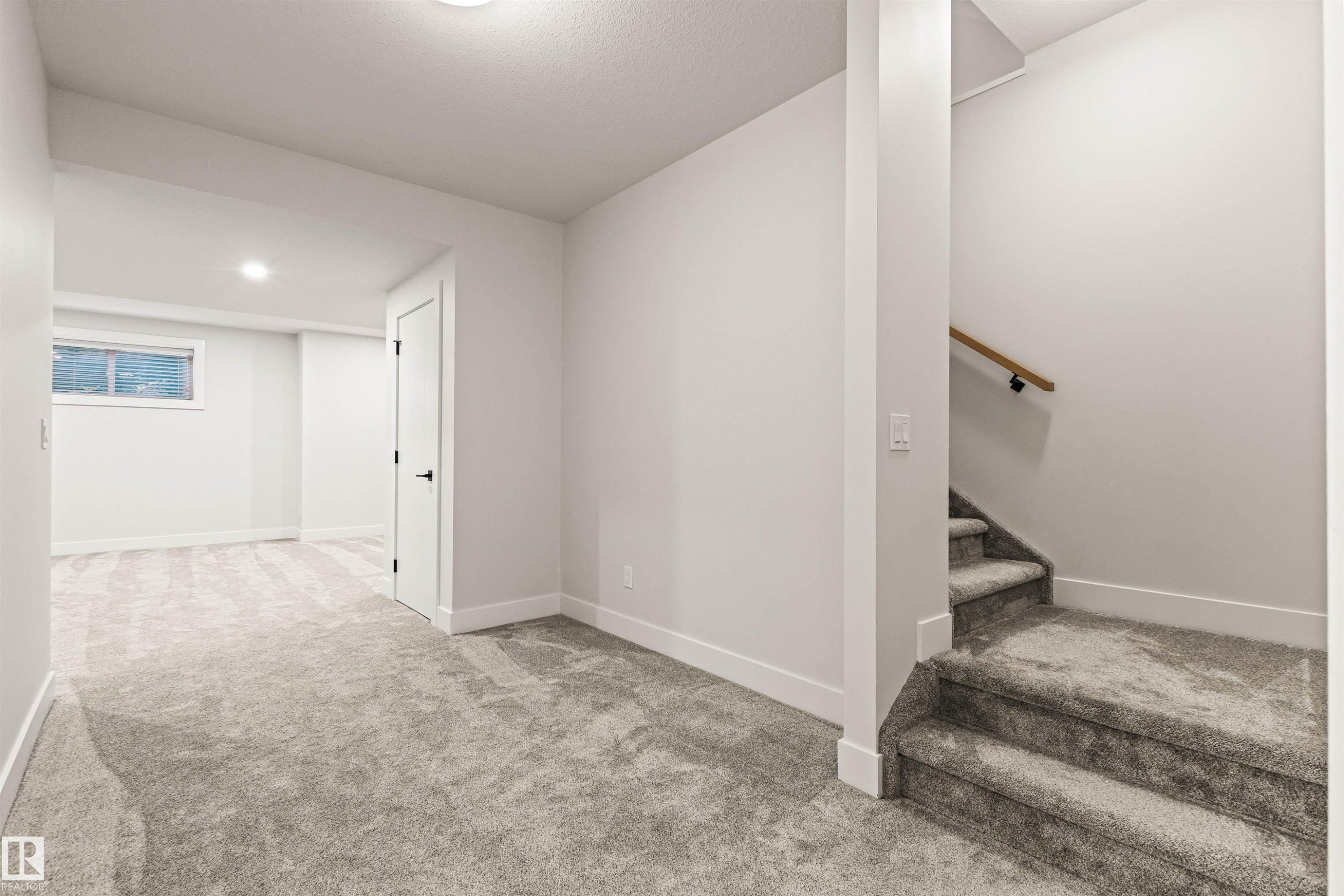 2-8343 Saskatchewan Drive, Edmonton, AB - Indoor Photo Showing Other Room