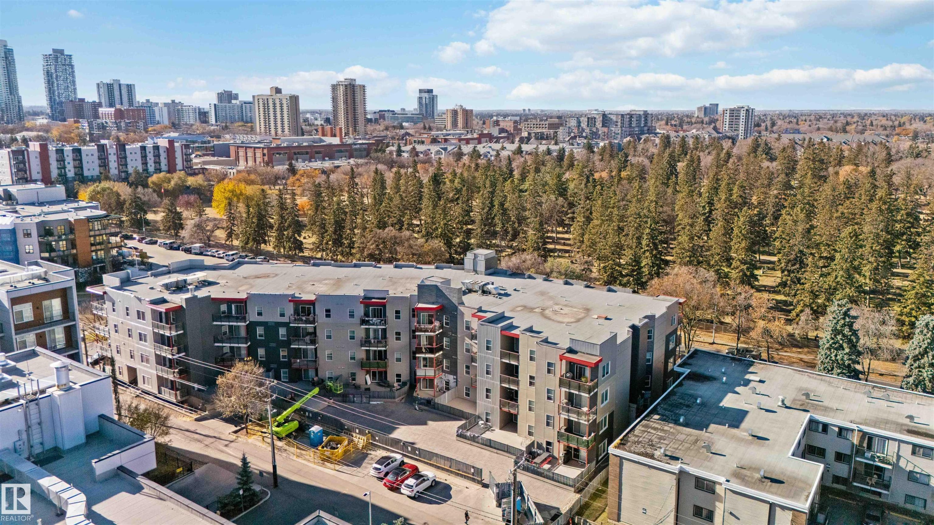 View of urban area - 107 10611 117 Street, Edmonton, AB - Outdoor With View
