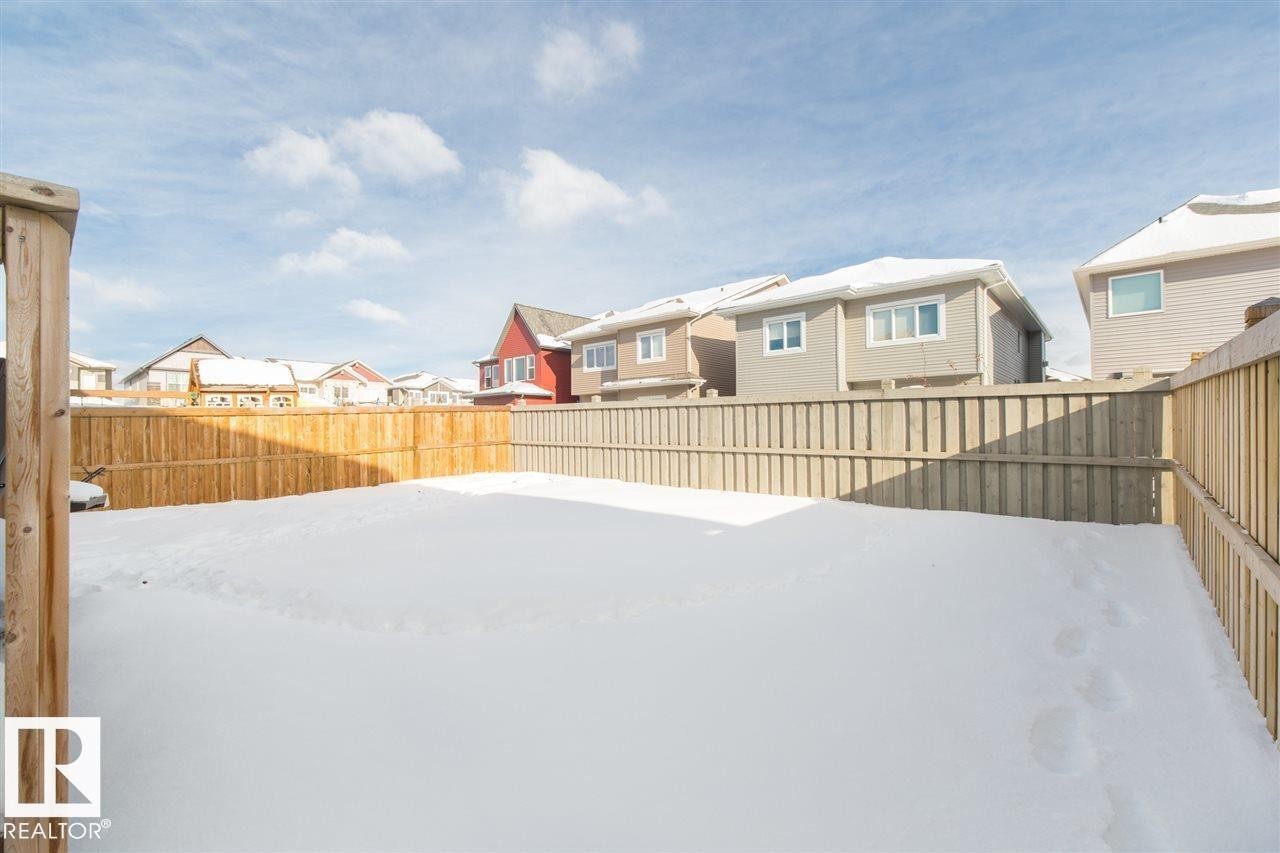 Edmonton, AB - Outdoor