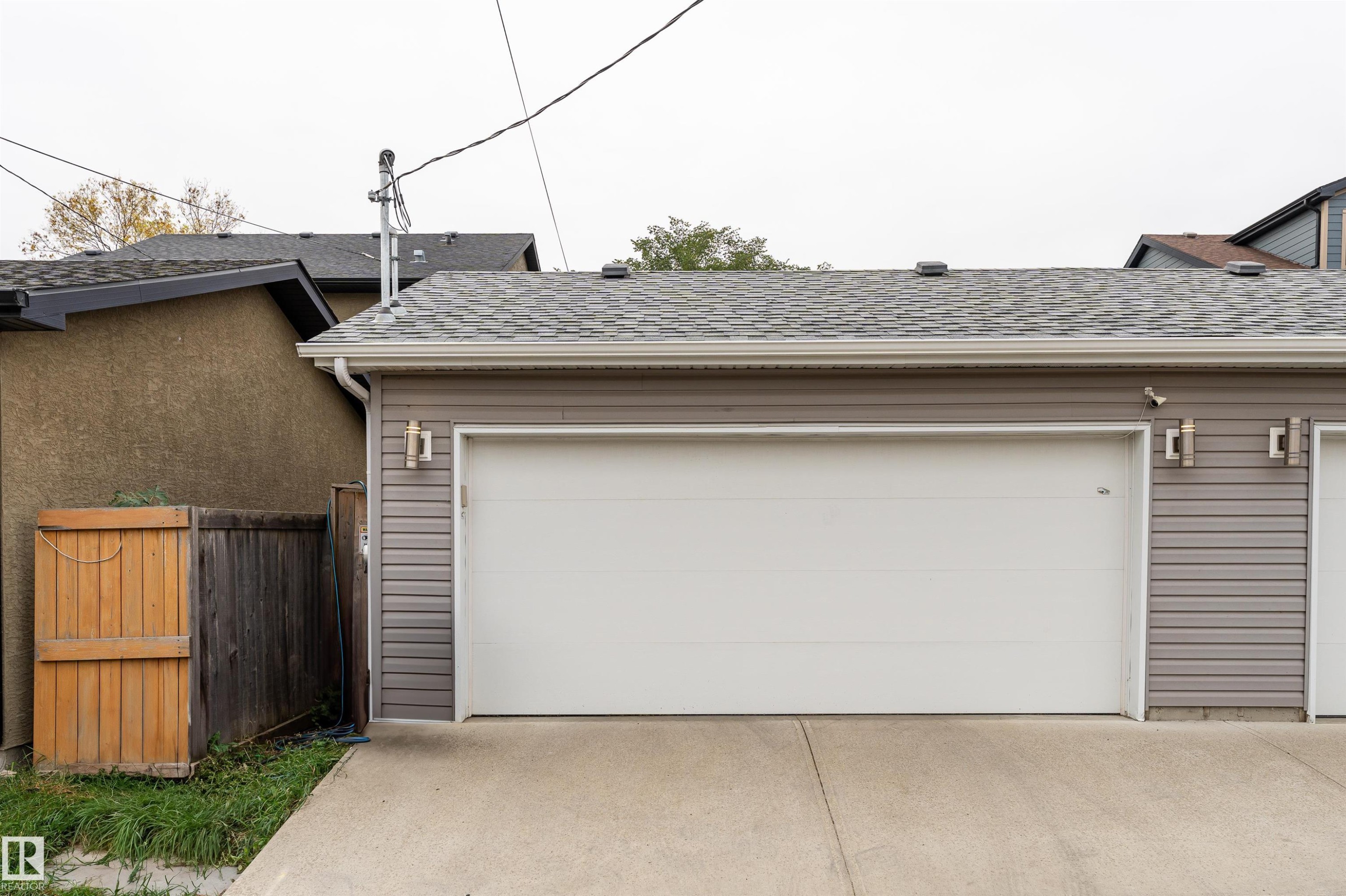 10706 67 Avenue, Edmonton, AB - Outdoor With Exterior